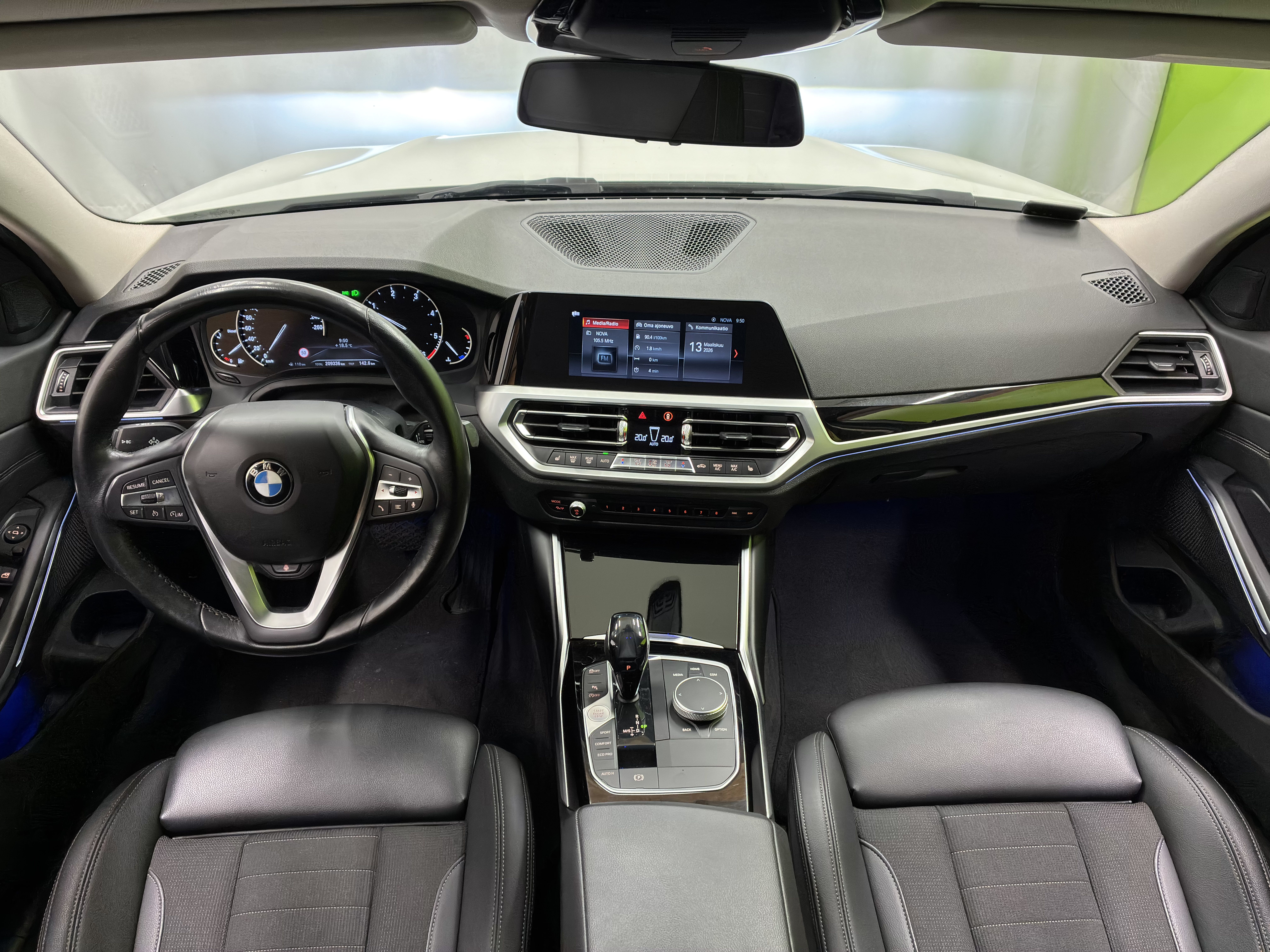 BMW 320 2019