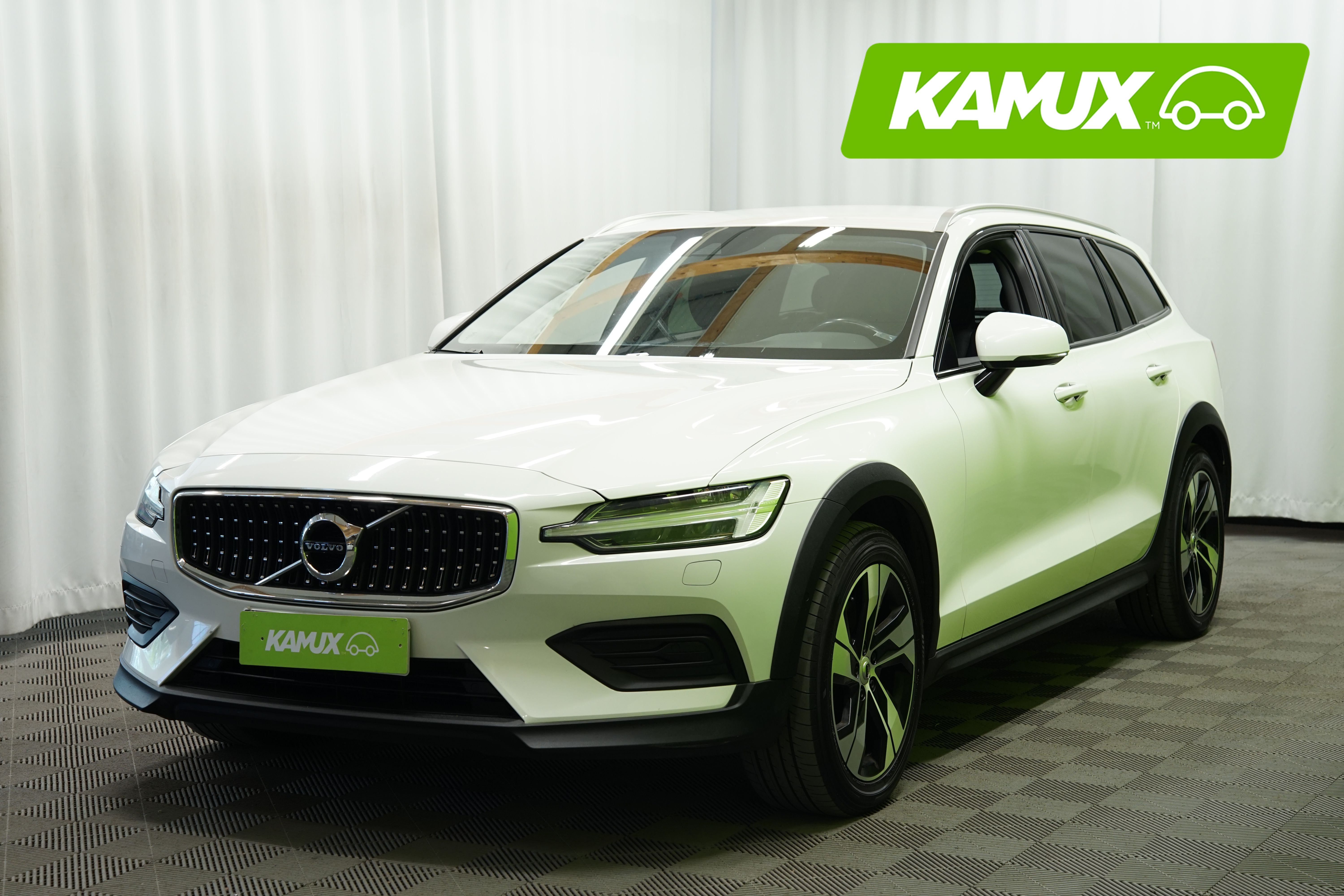 Volvo V60 Cross Country 2019