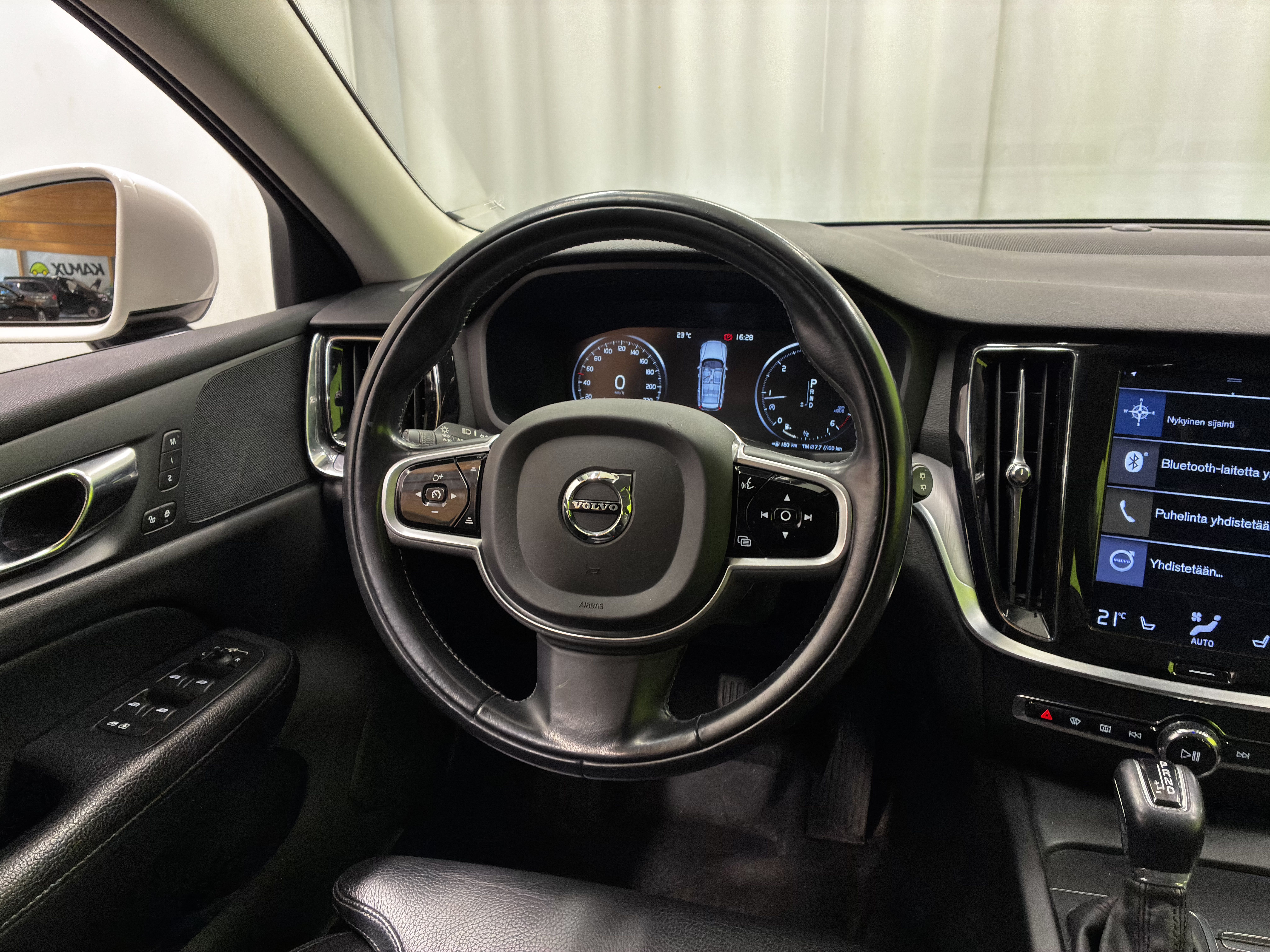 Volvo V60 Cross Country 2019