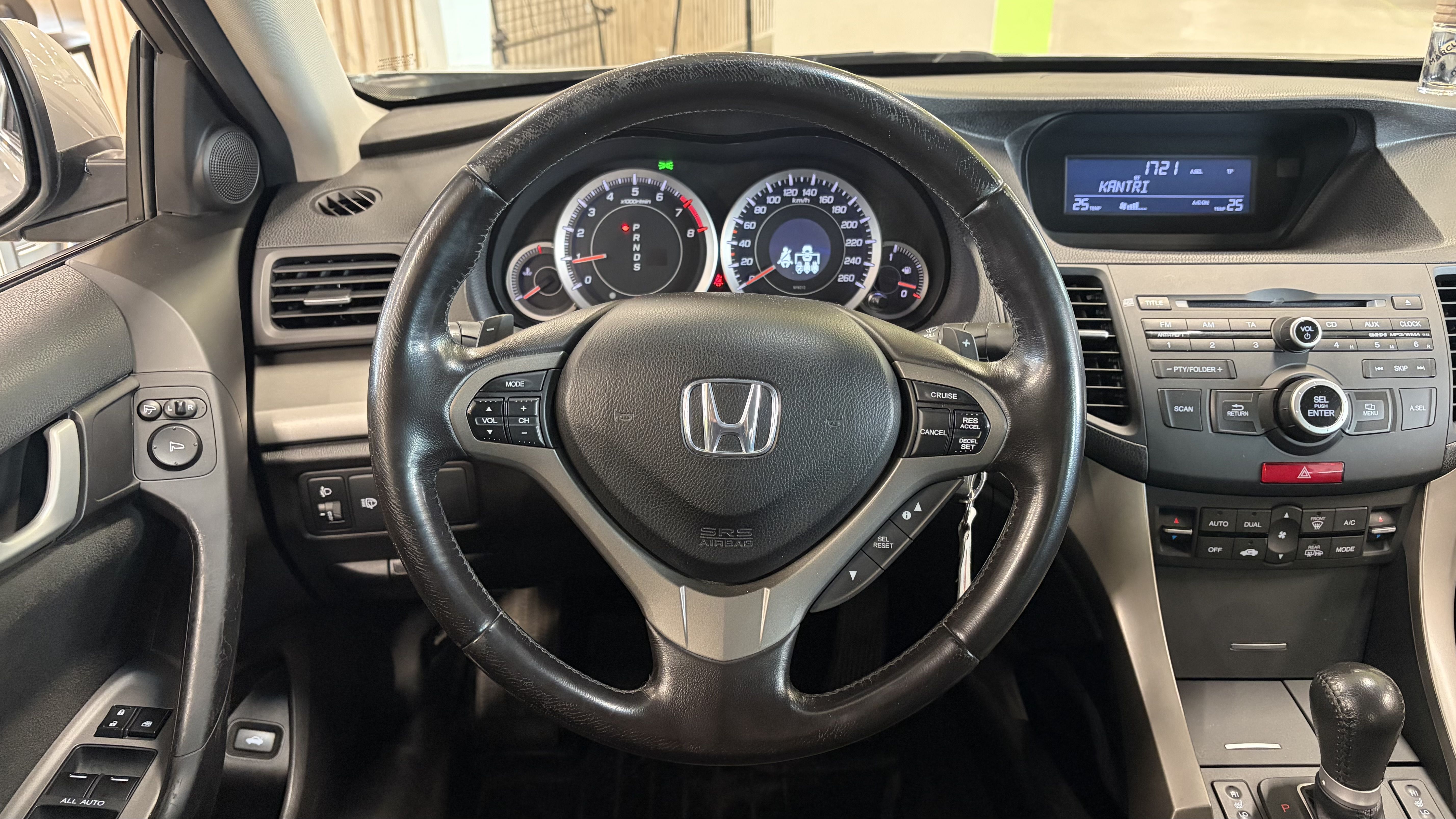 Honda Accord 2011