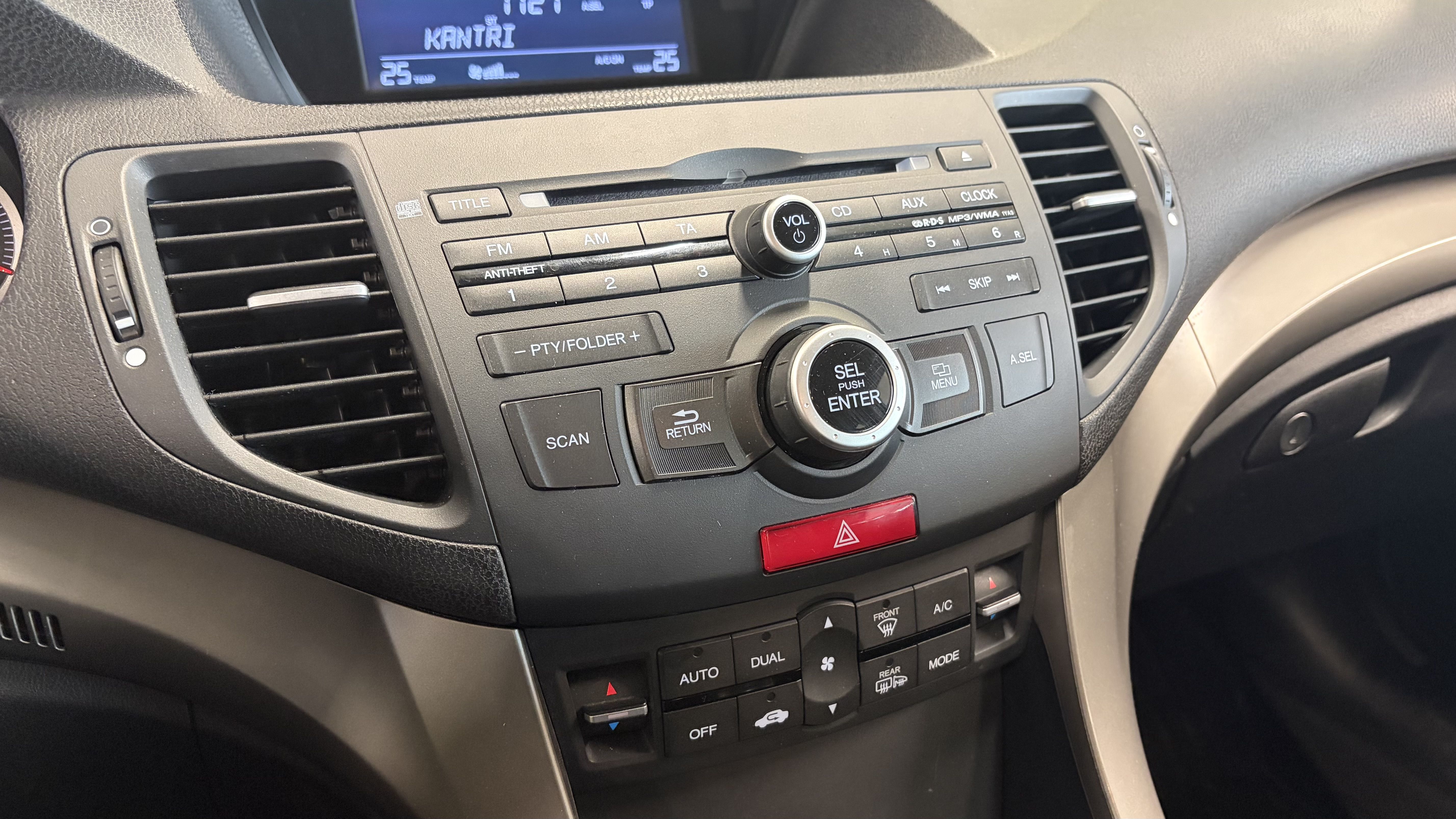Honda Accord 2011