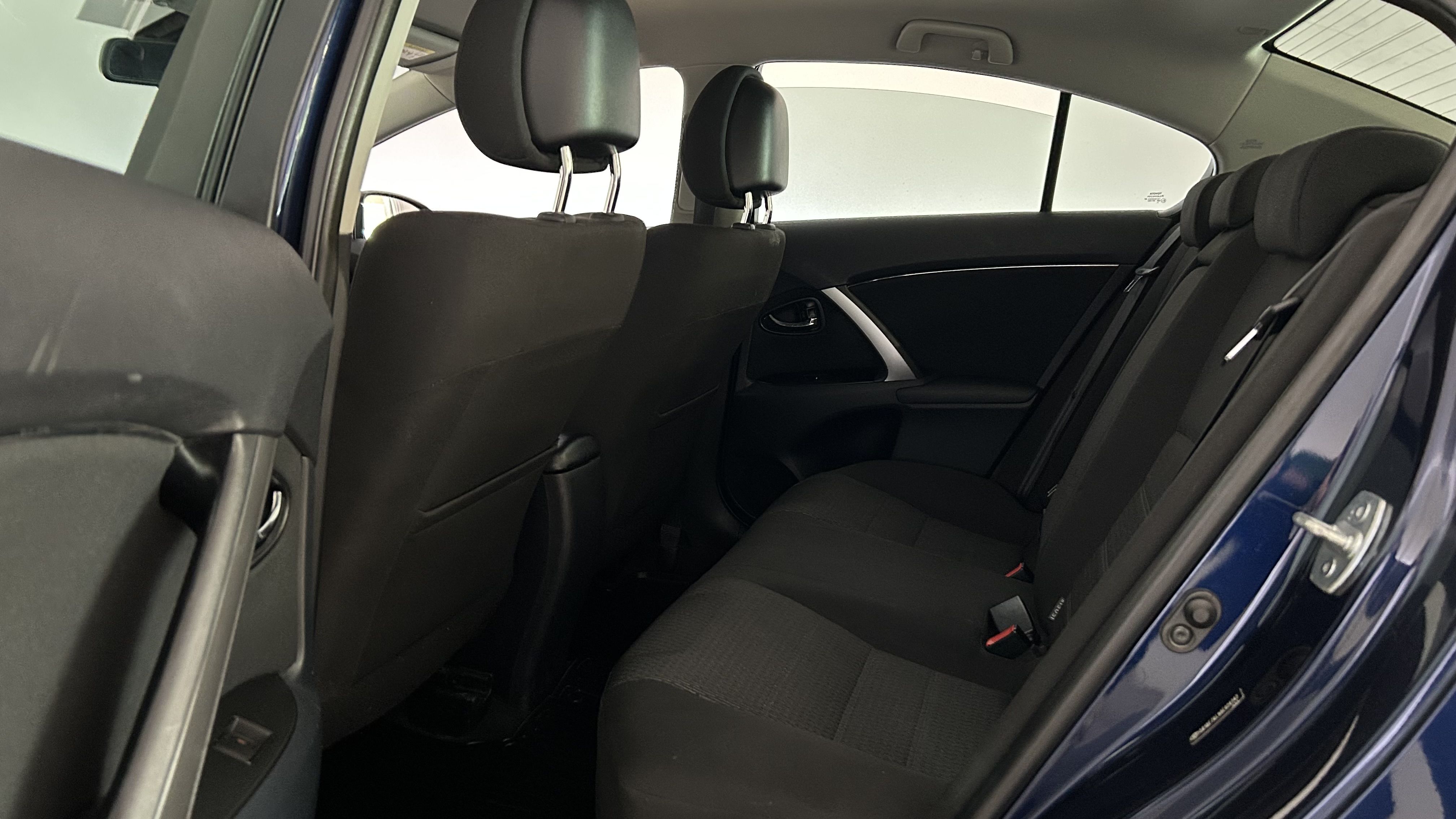 Toyota Avensis 2013