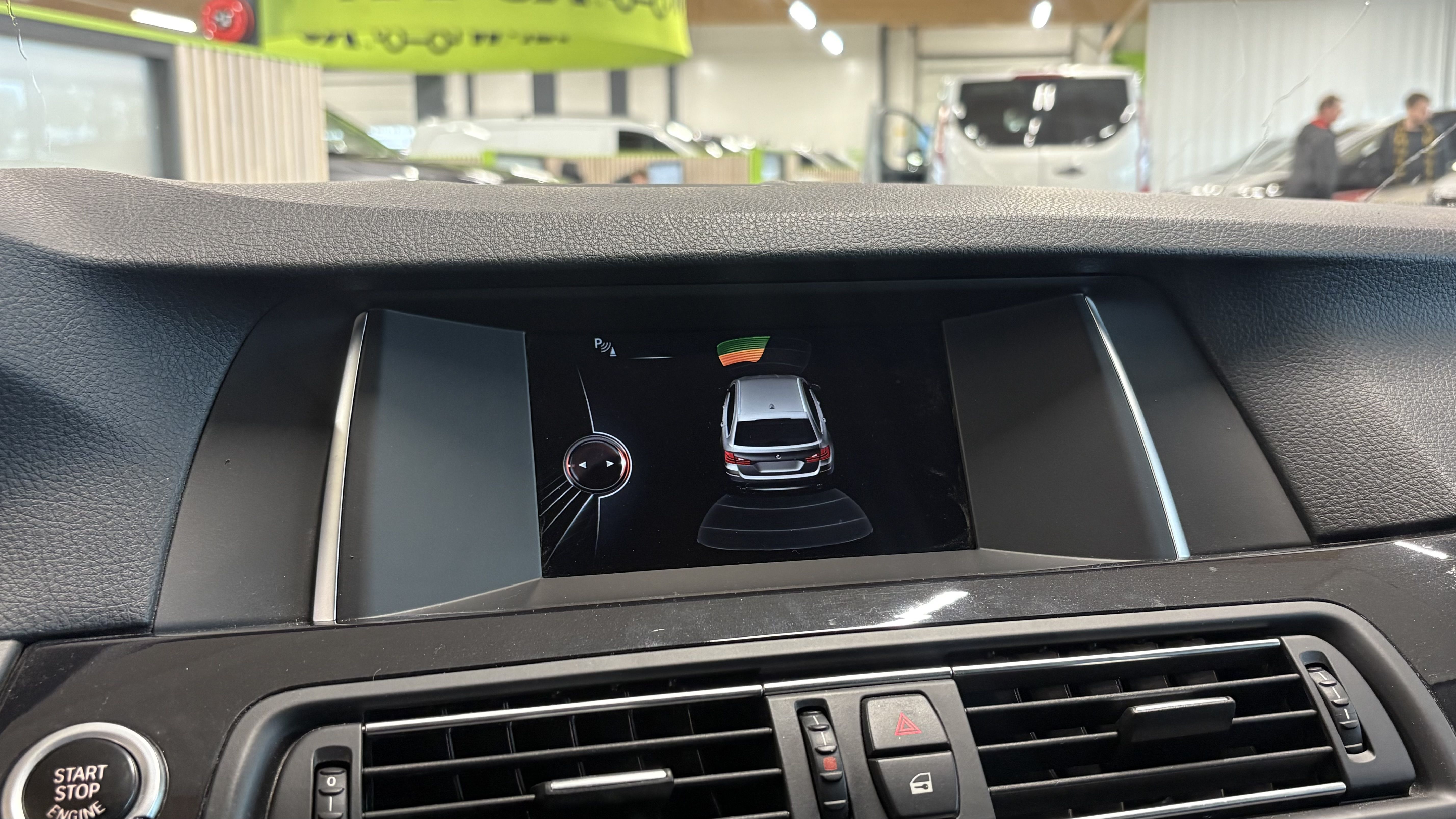 BMW 518 2015