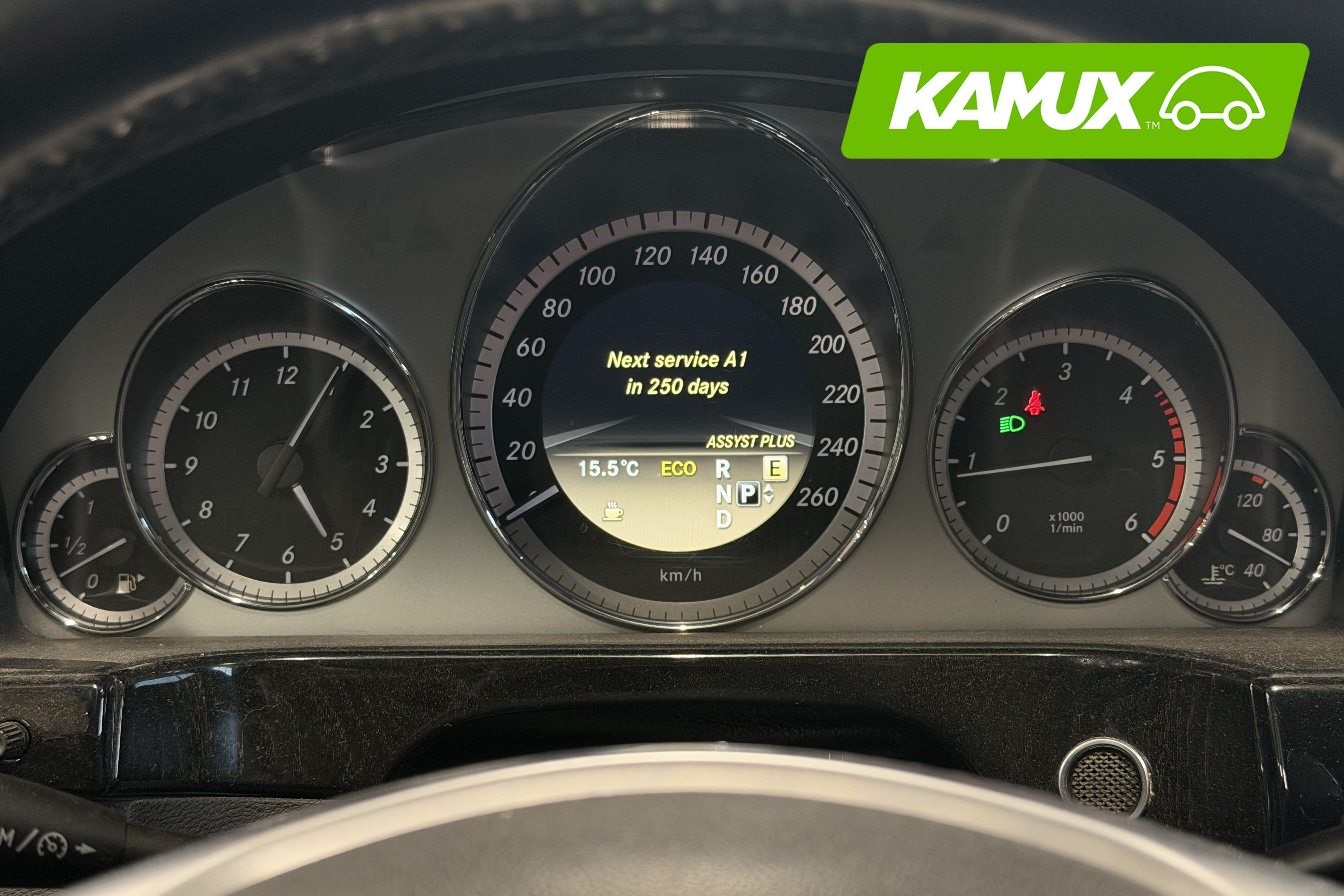 Mercedes-Benz E 2012