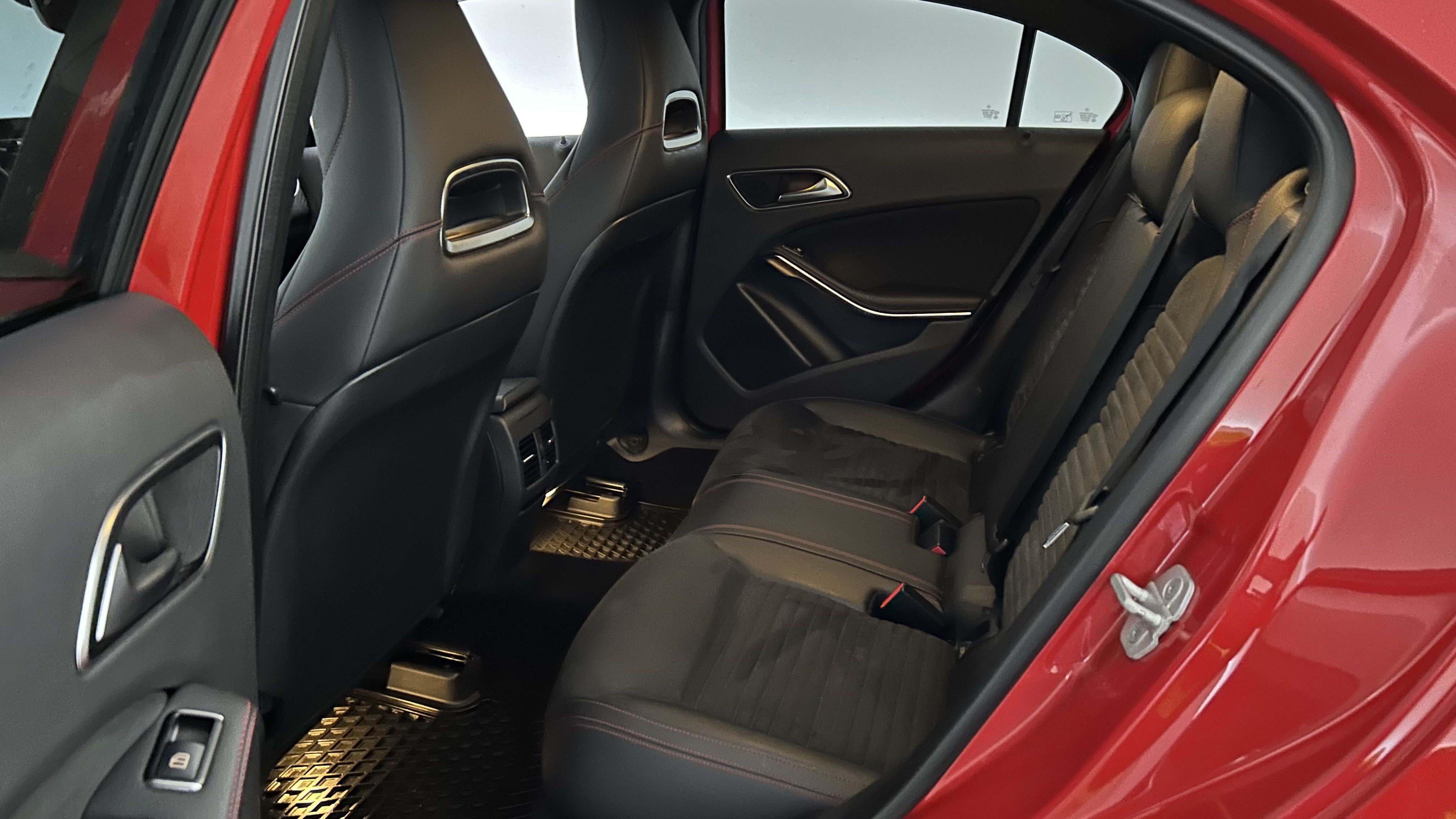 Mercedes-Benz A 2017