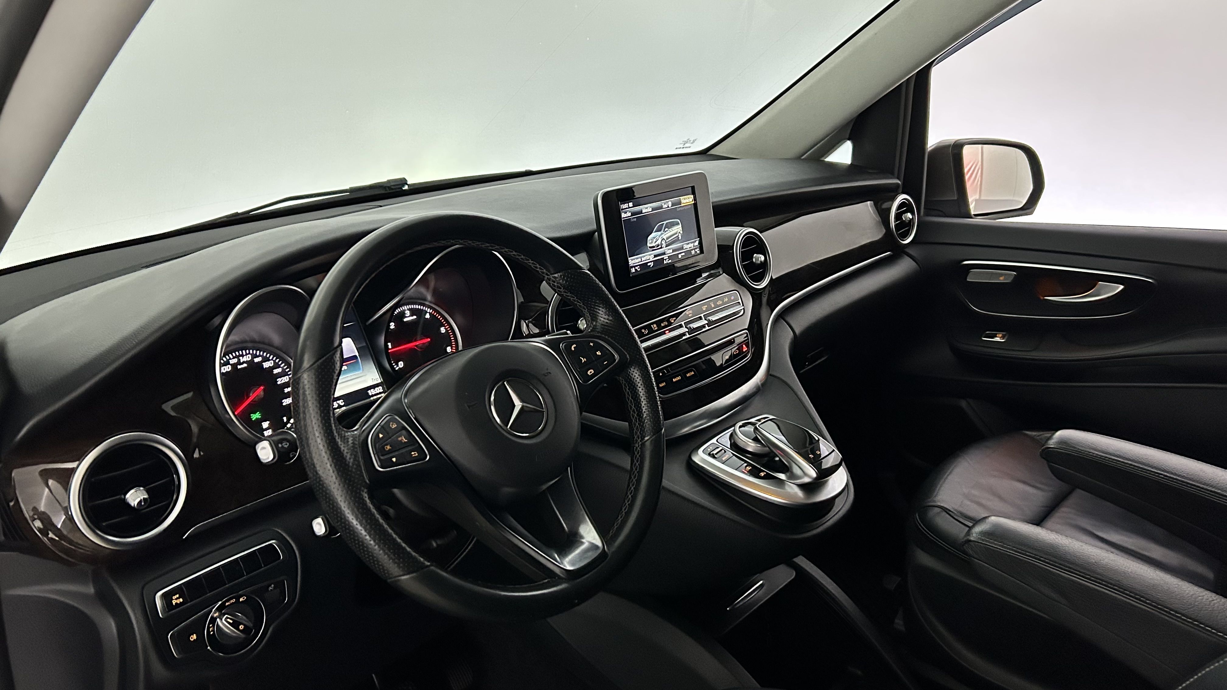 Mercedes-Benz V 2016