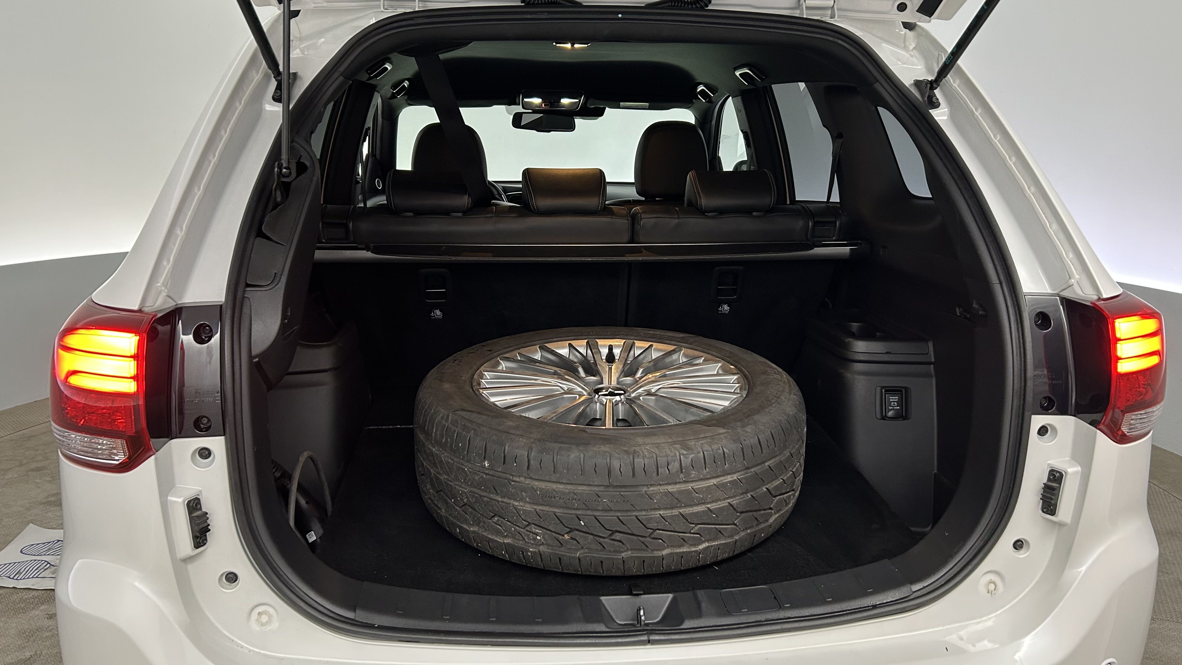 Mitsubishi Outlander PHEV 2020