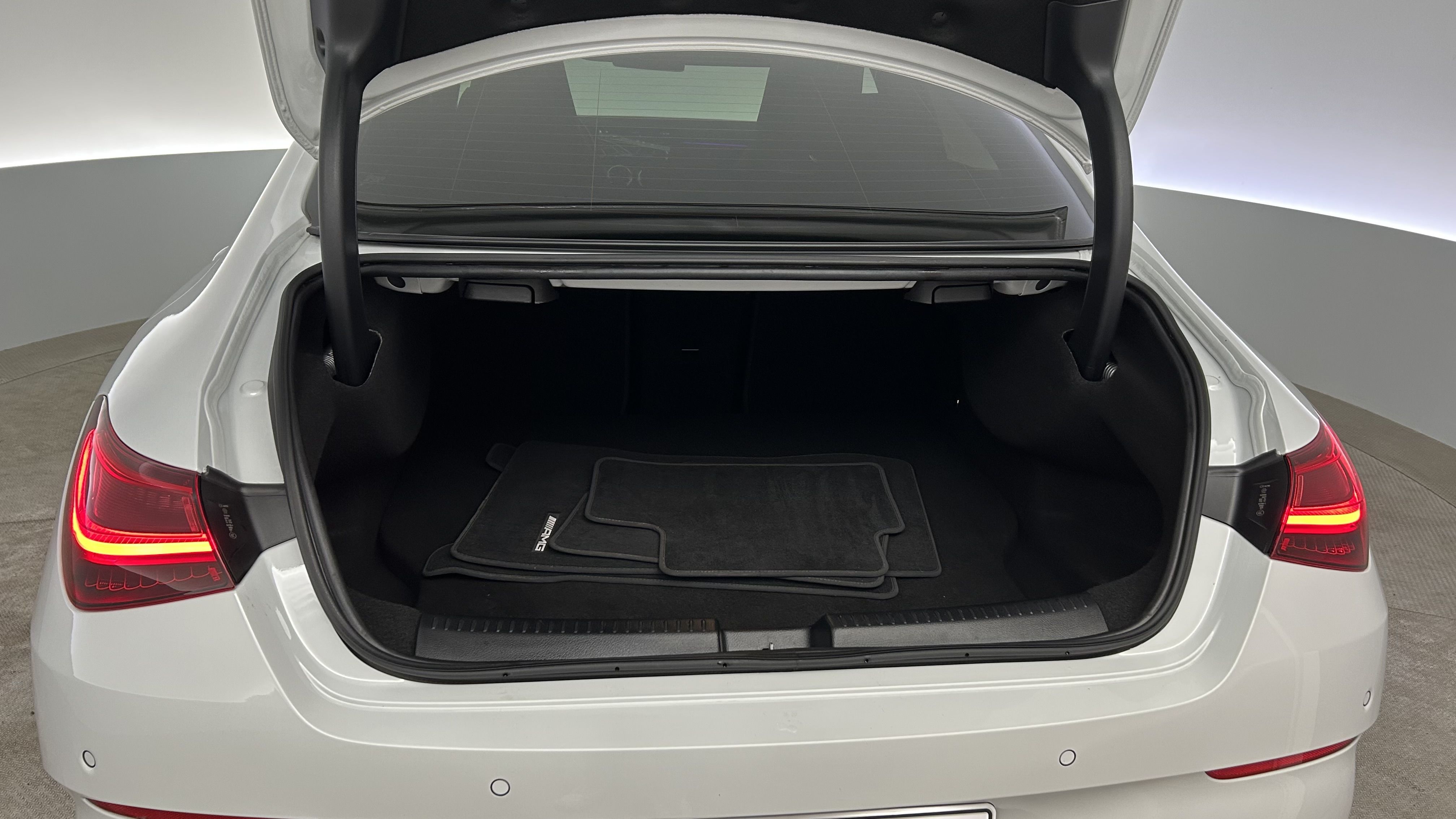 Mercedes-Benz CLA 2024