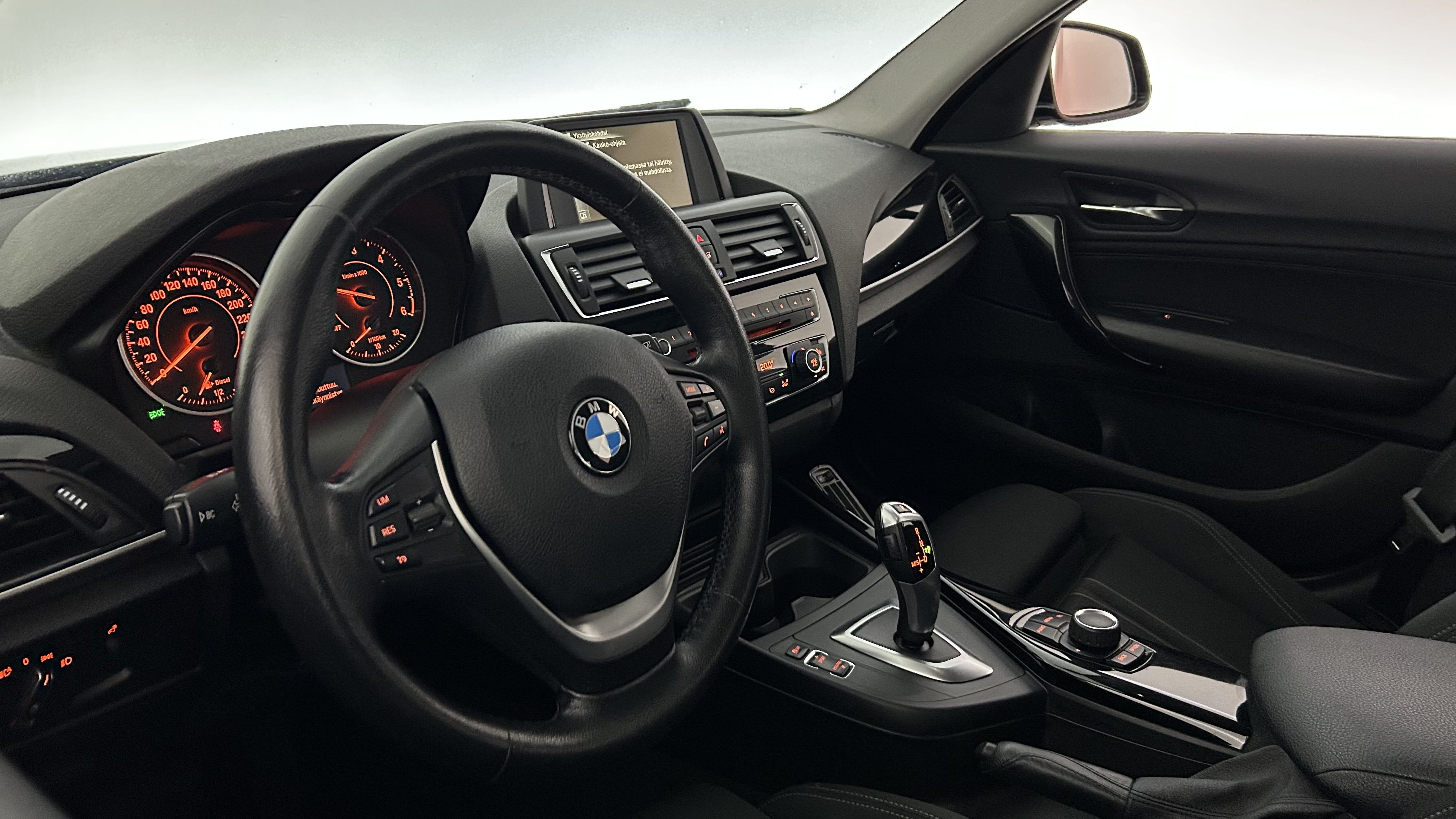 BMW 116 2016