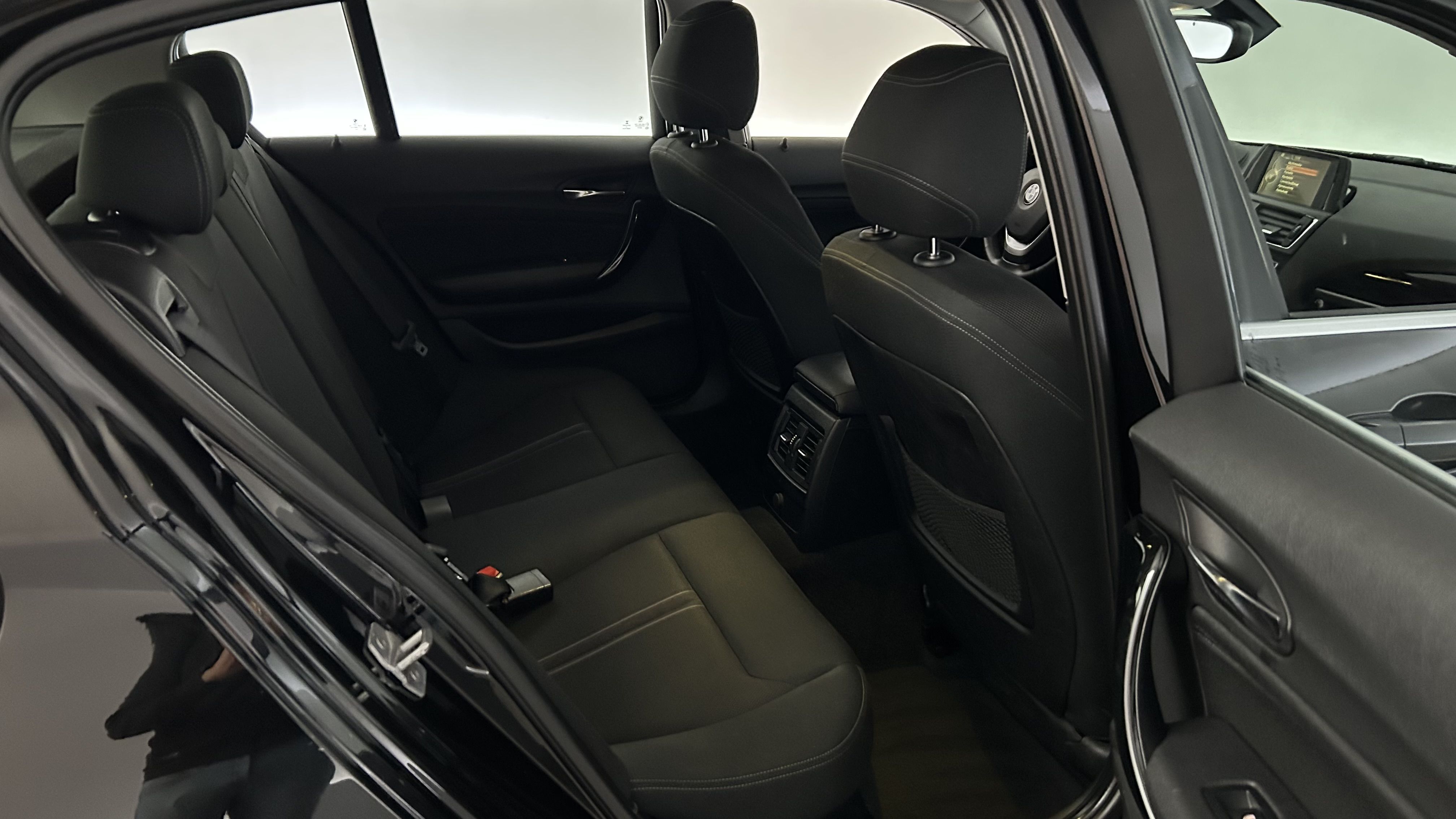 BMW 116 2016