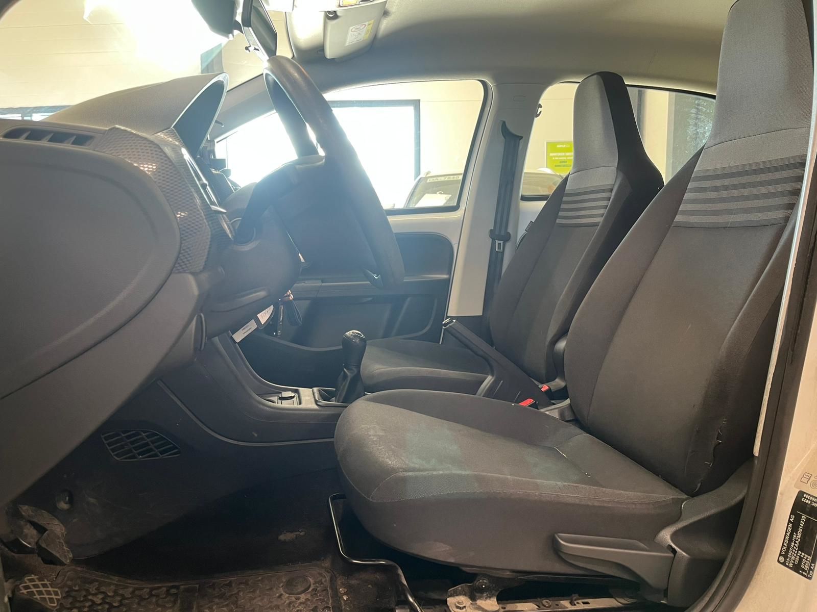 Volkswagen Up! 2021