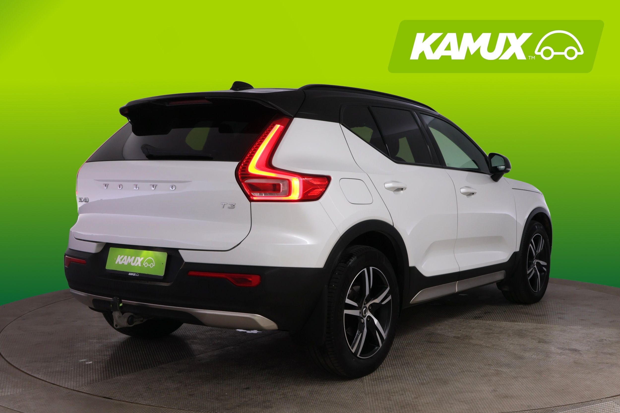 Volvo XC40 2021