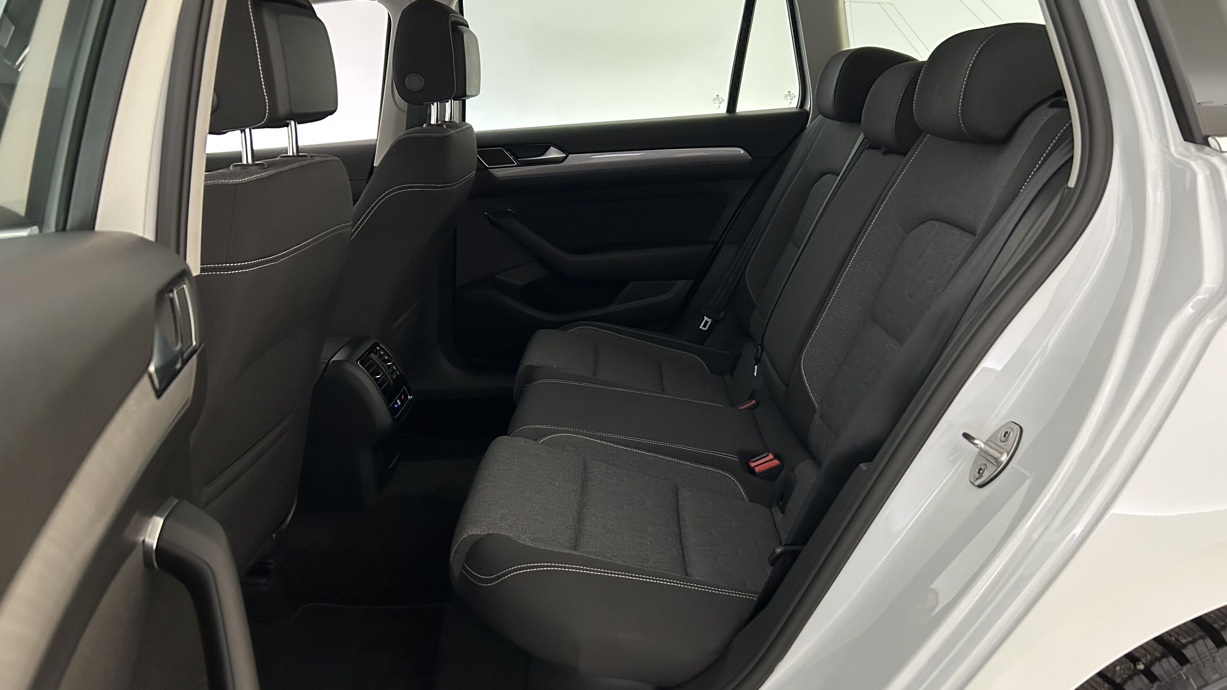 Volkswagen Passat 2024