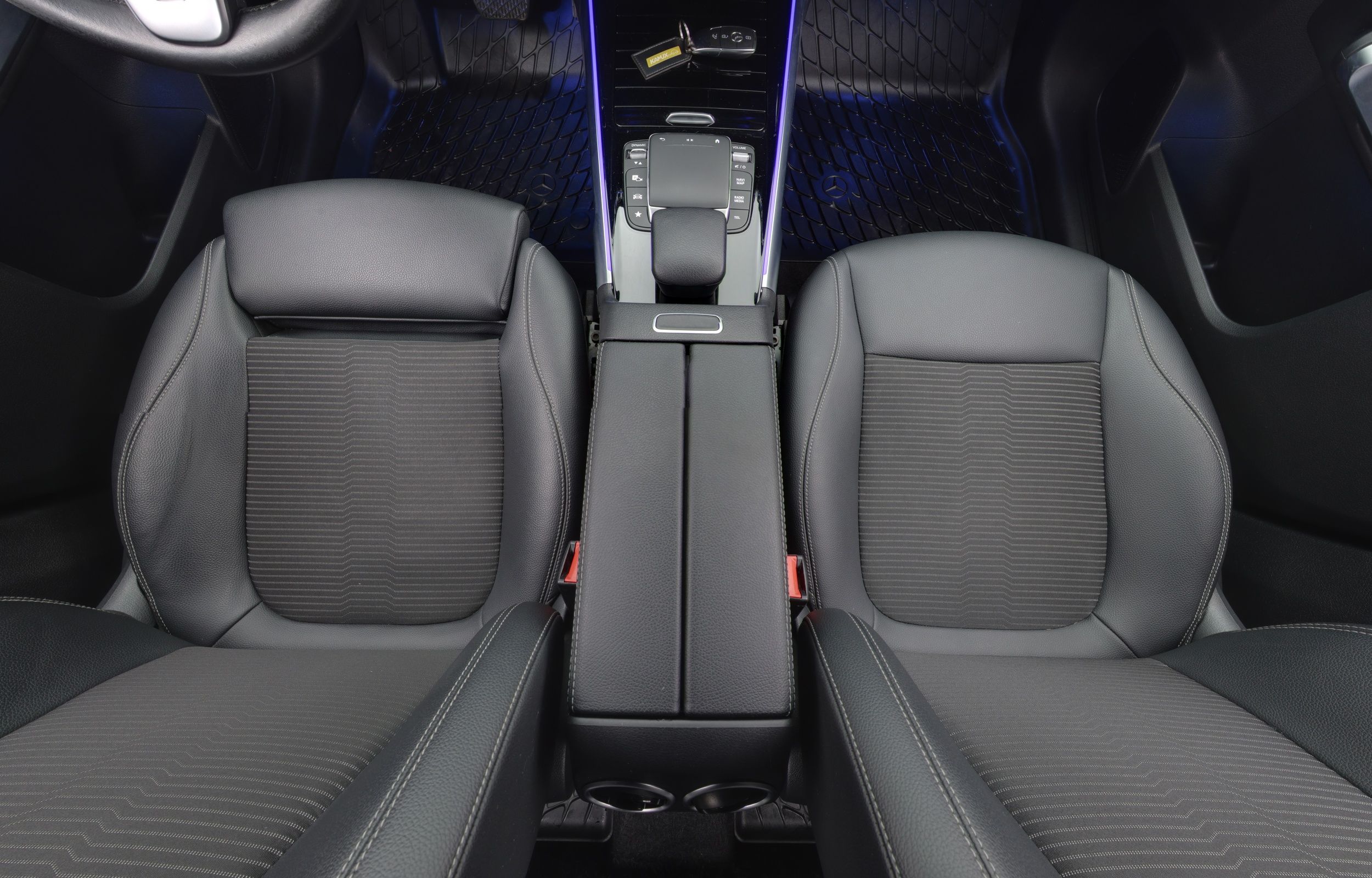 Mercedes-Benz EQB 2023