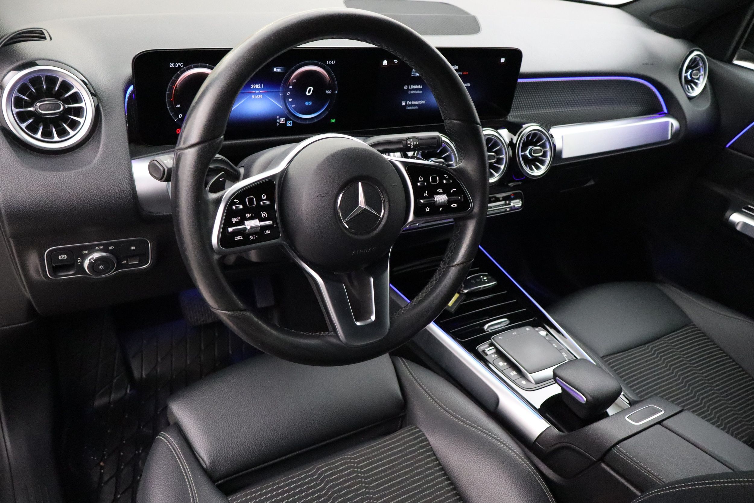 Mercedes-Benz EQB 2023