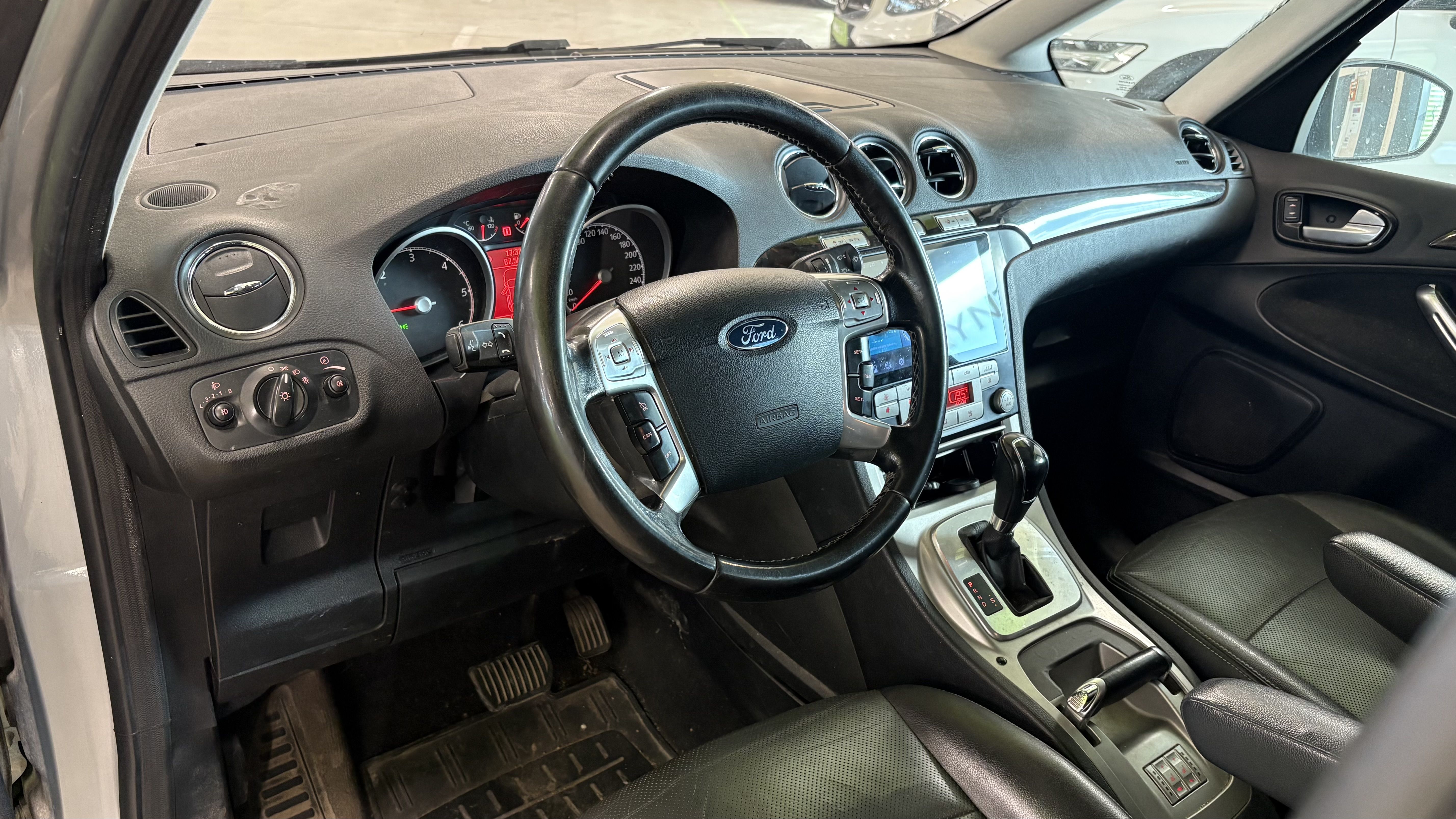 Ford Galaxy 2009