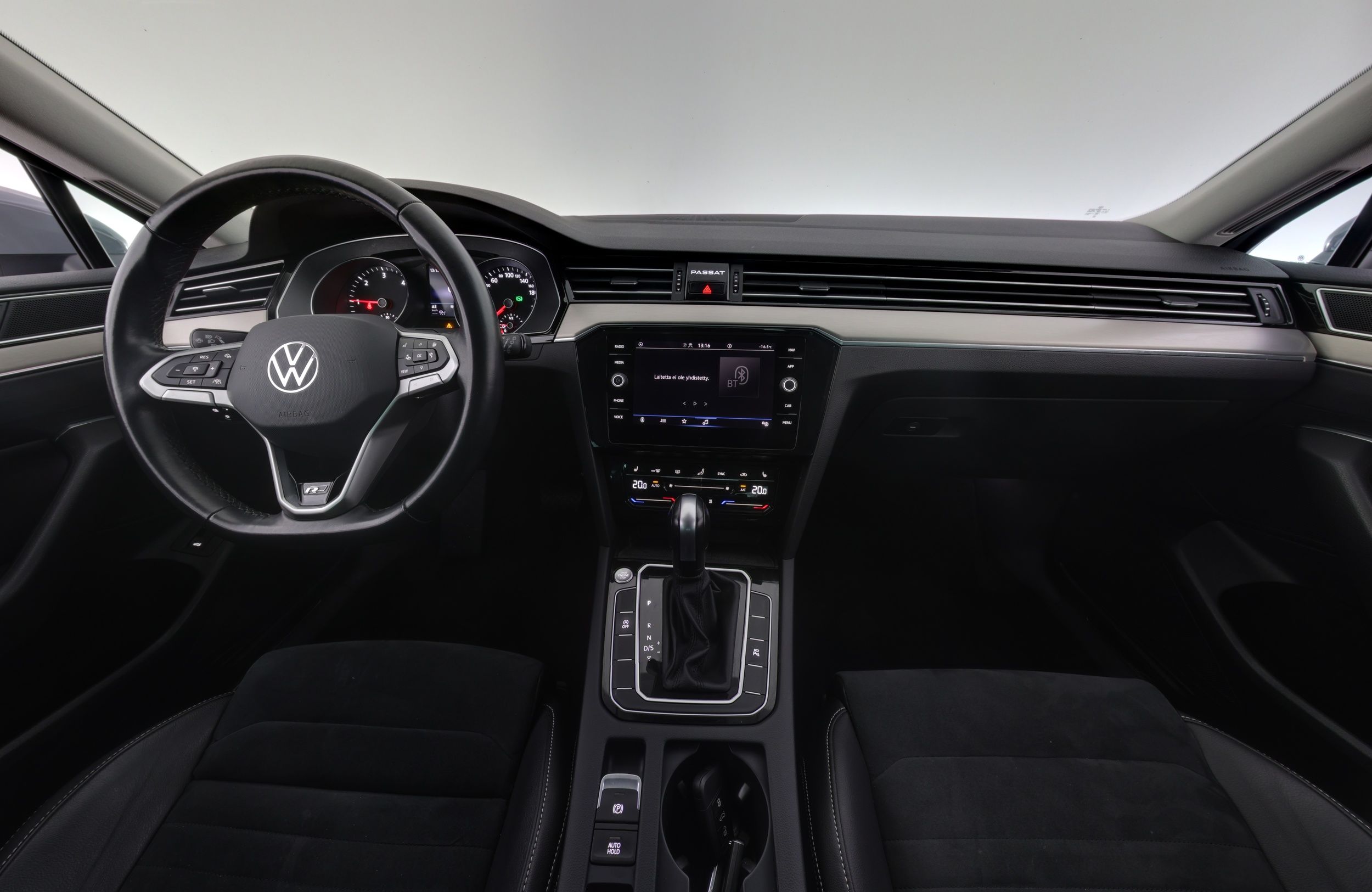 Volkswagen Passat 2023