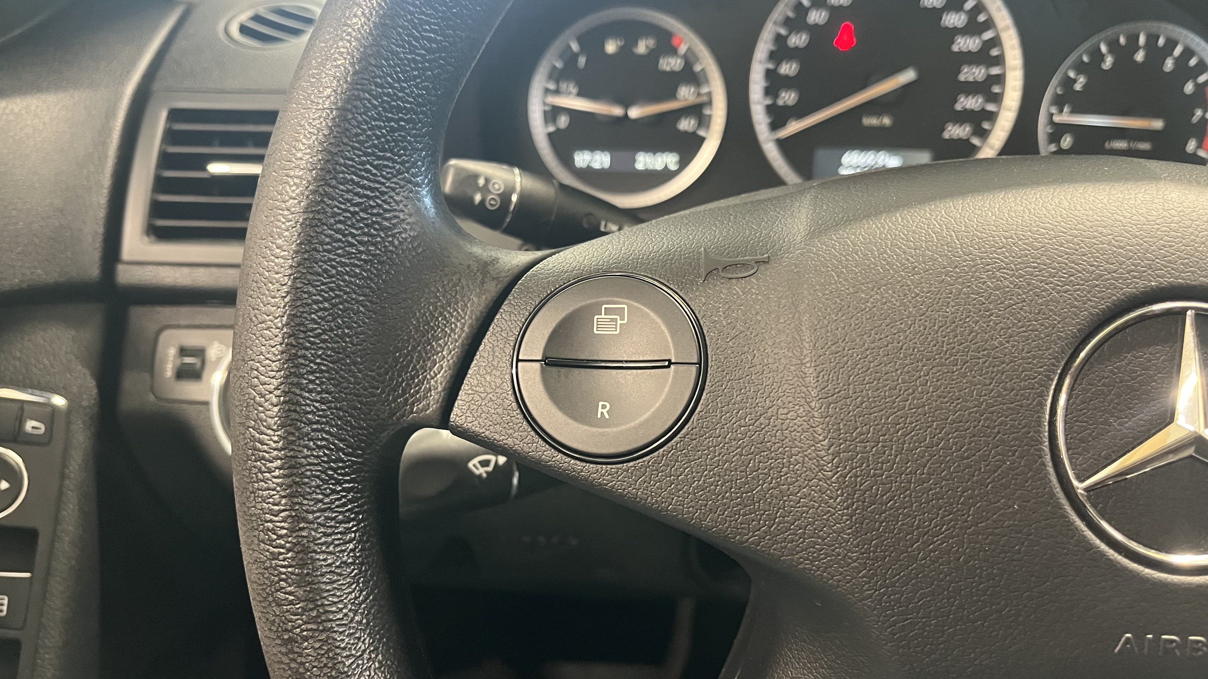 Mercedes-Benz C 2007