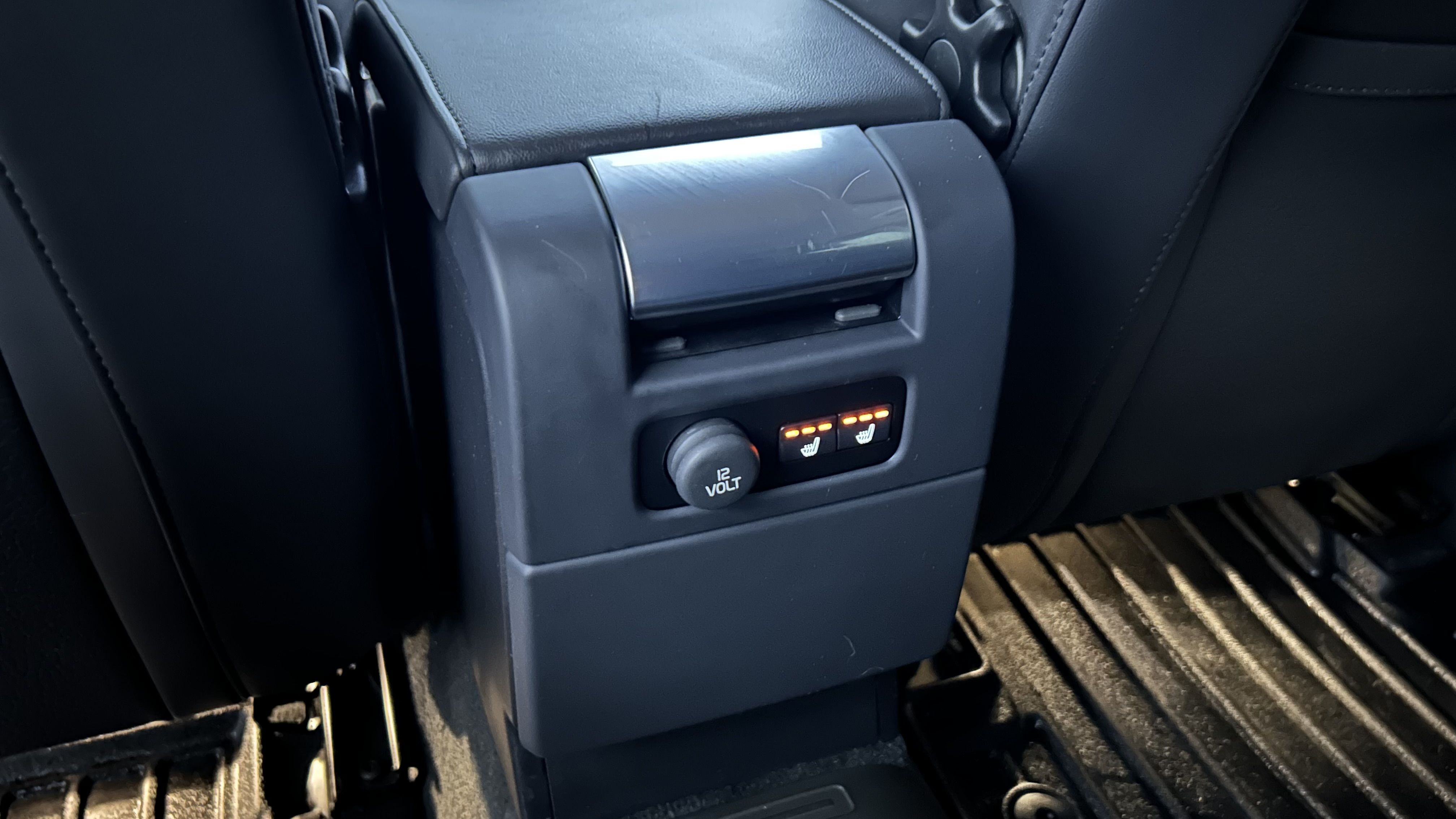 Volvo V70 2014