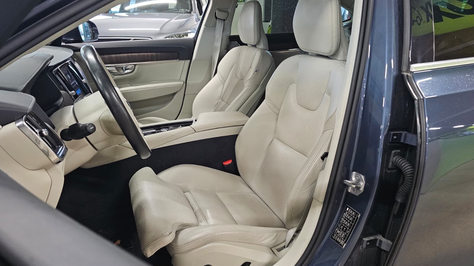 Volvo S90 2022