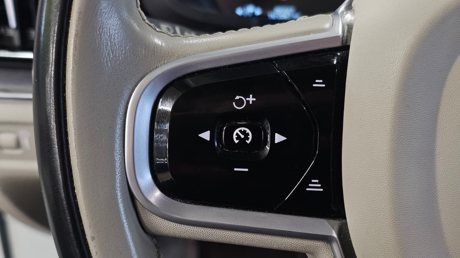 Volvo V60 2020