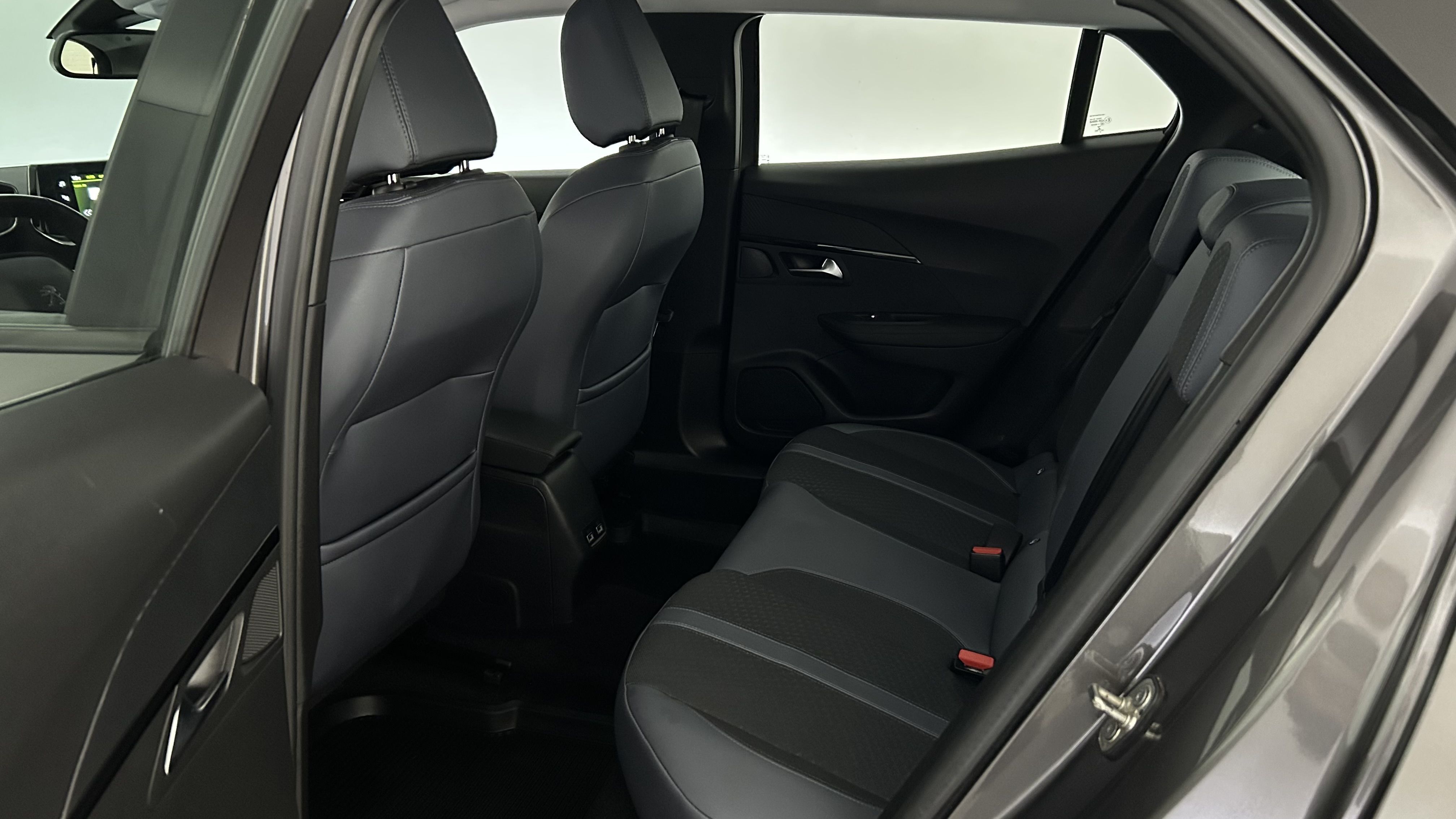 Peugeot 2008 2021