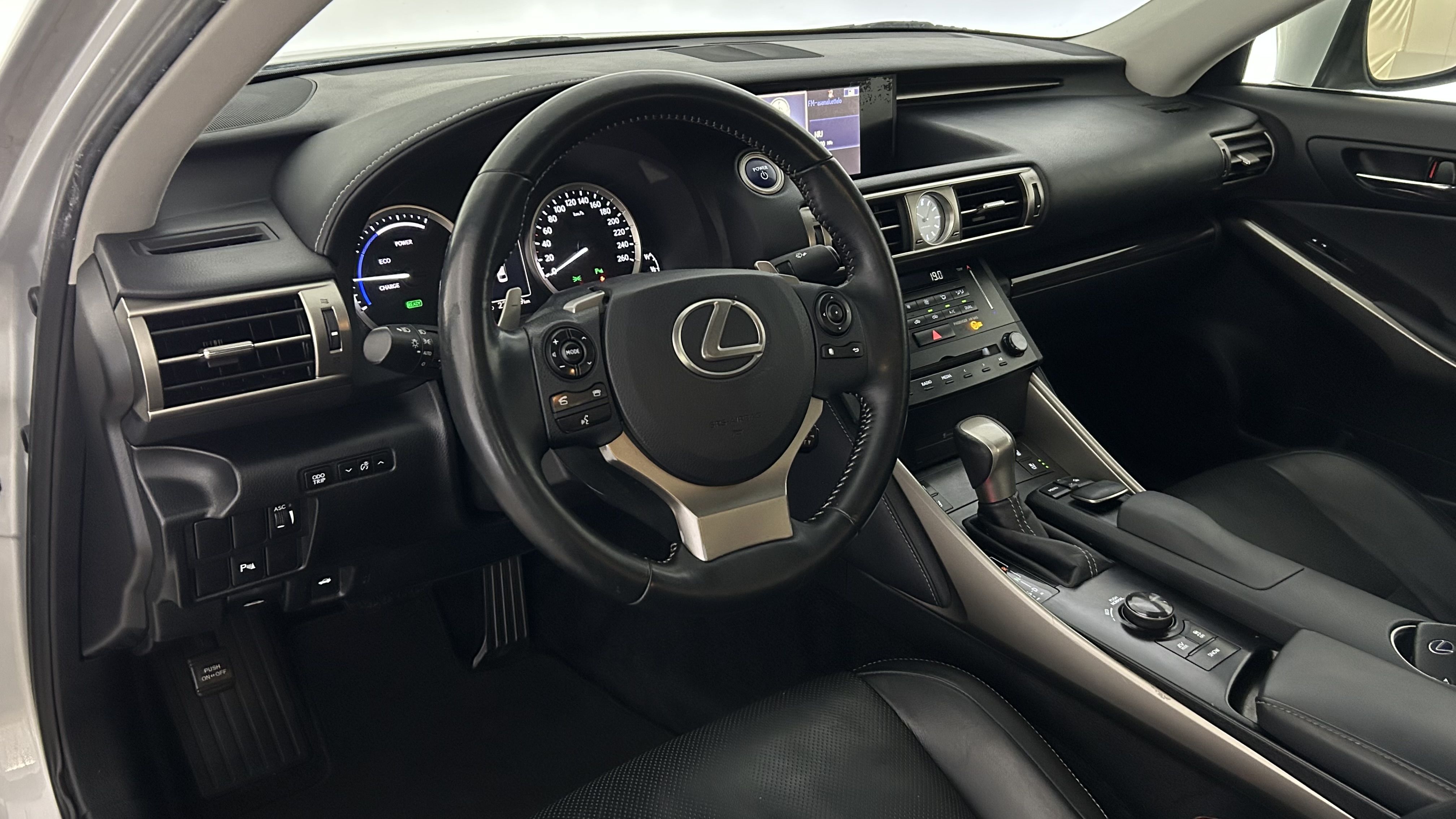 Lexus IS 2013