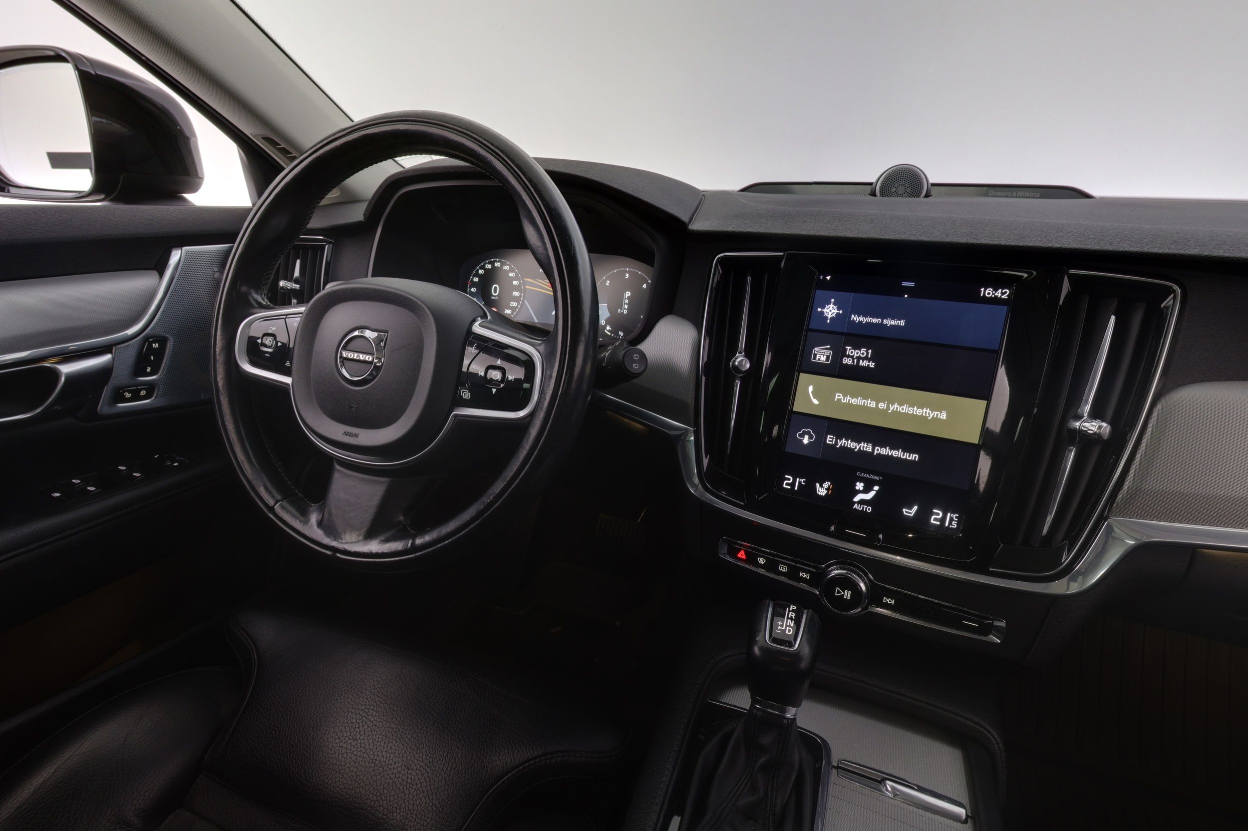 Volvo V90 Cross Country 2017