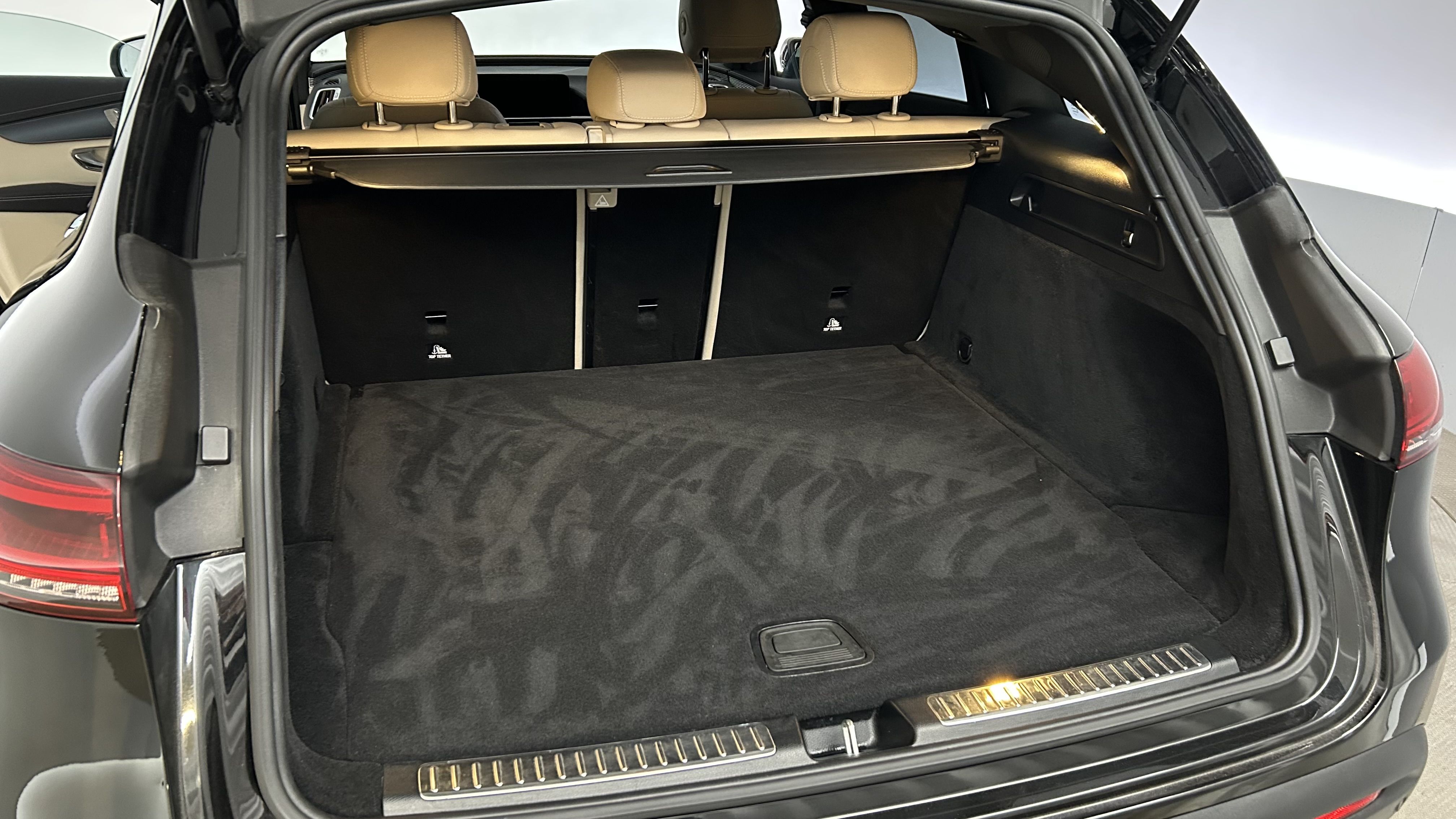 Mercedes-Benz EQC 2023