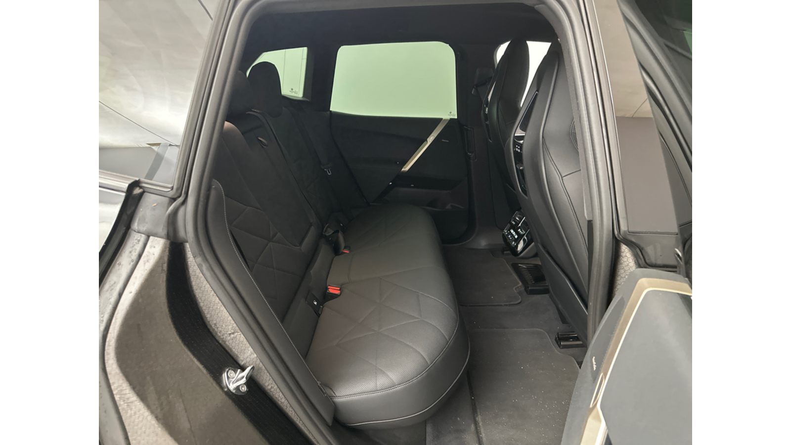 BMW iX 2023