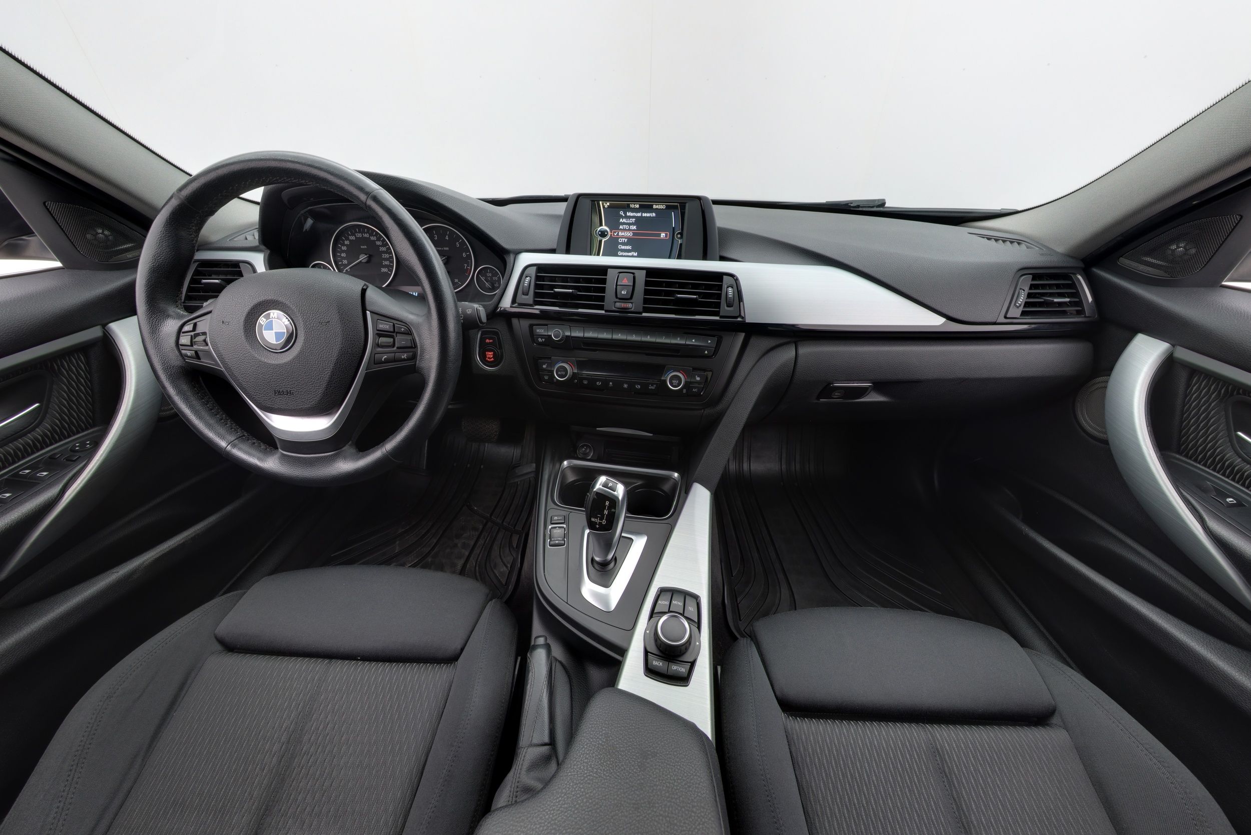BMW 320 2013