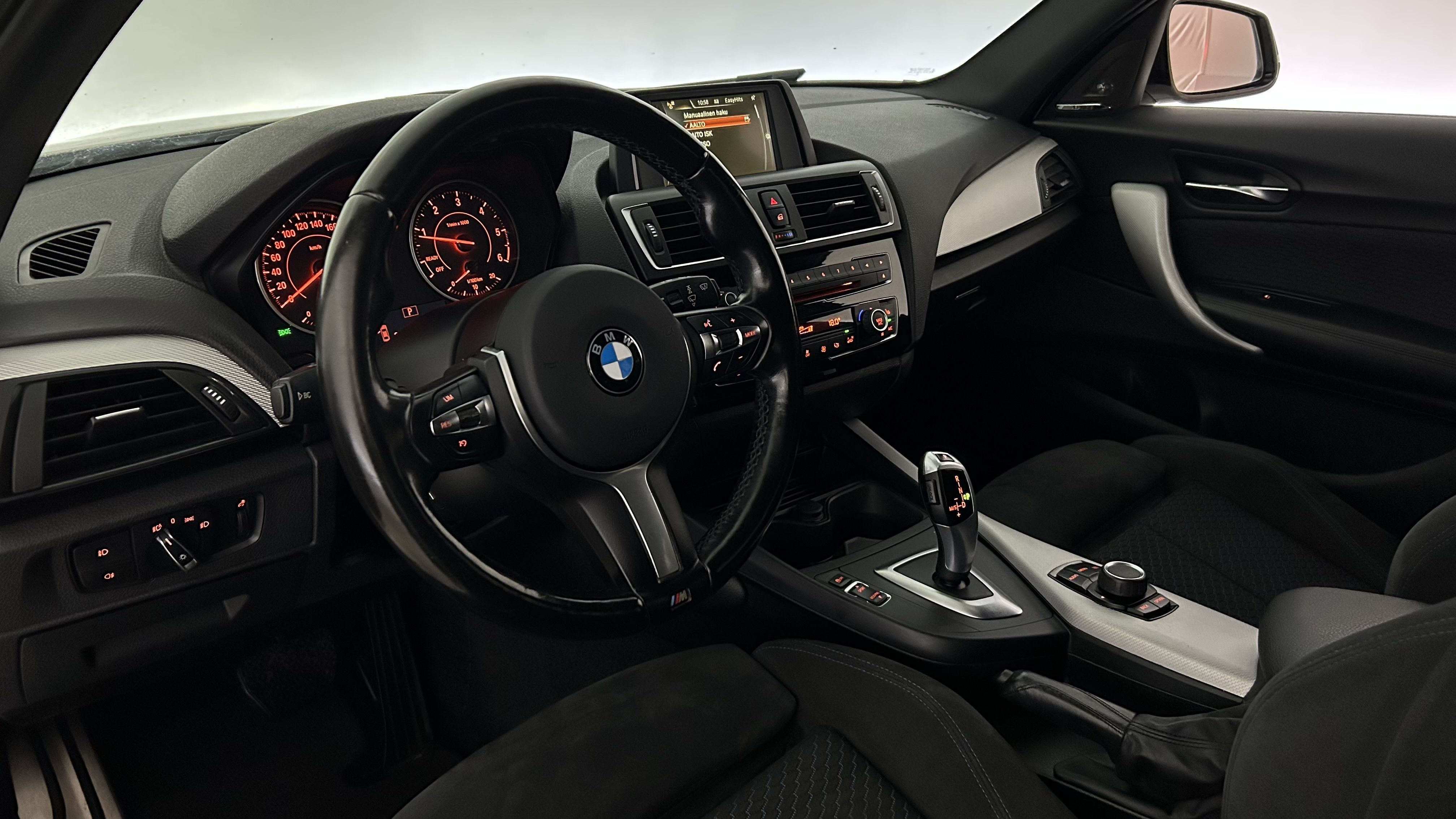 BMW 120 2016