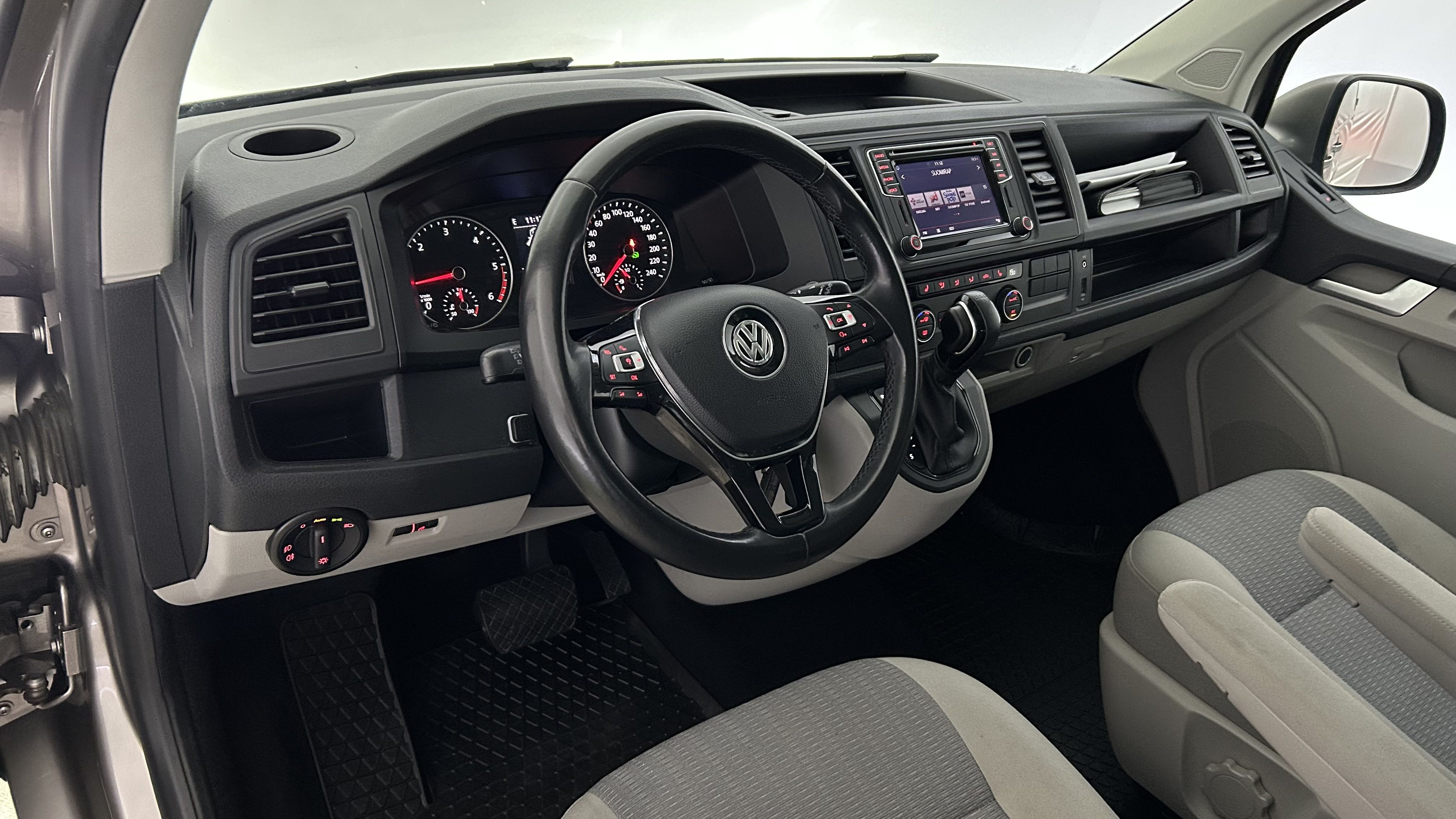 Volkswagen Caravelle 2018