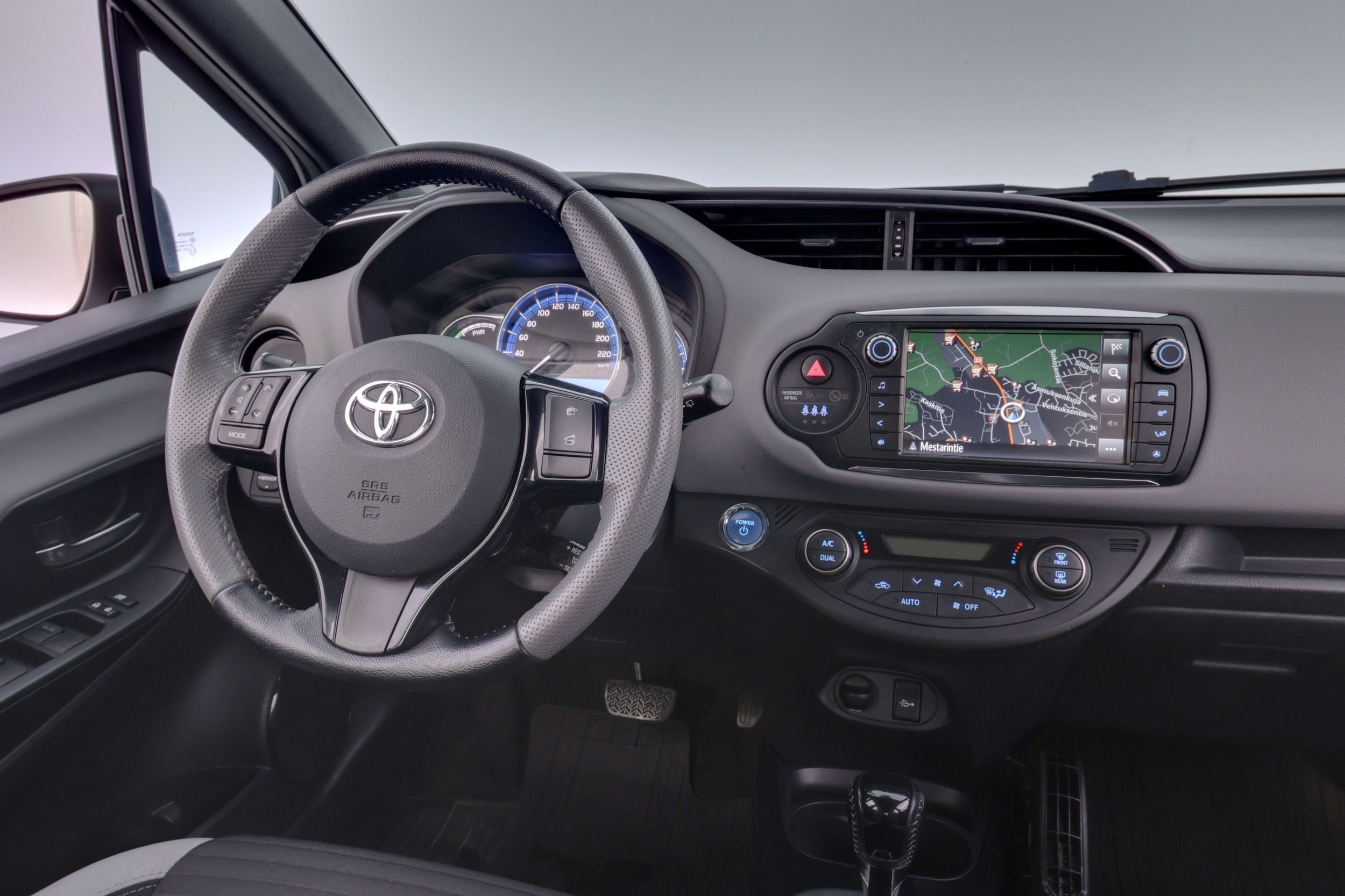 Toyota Yaris 2016