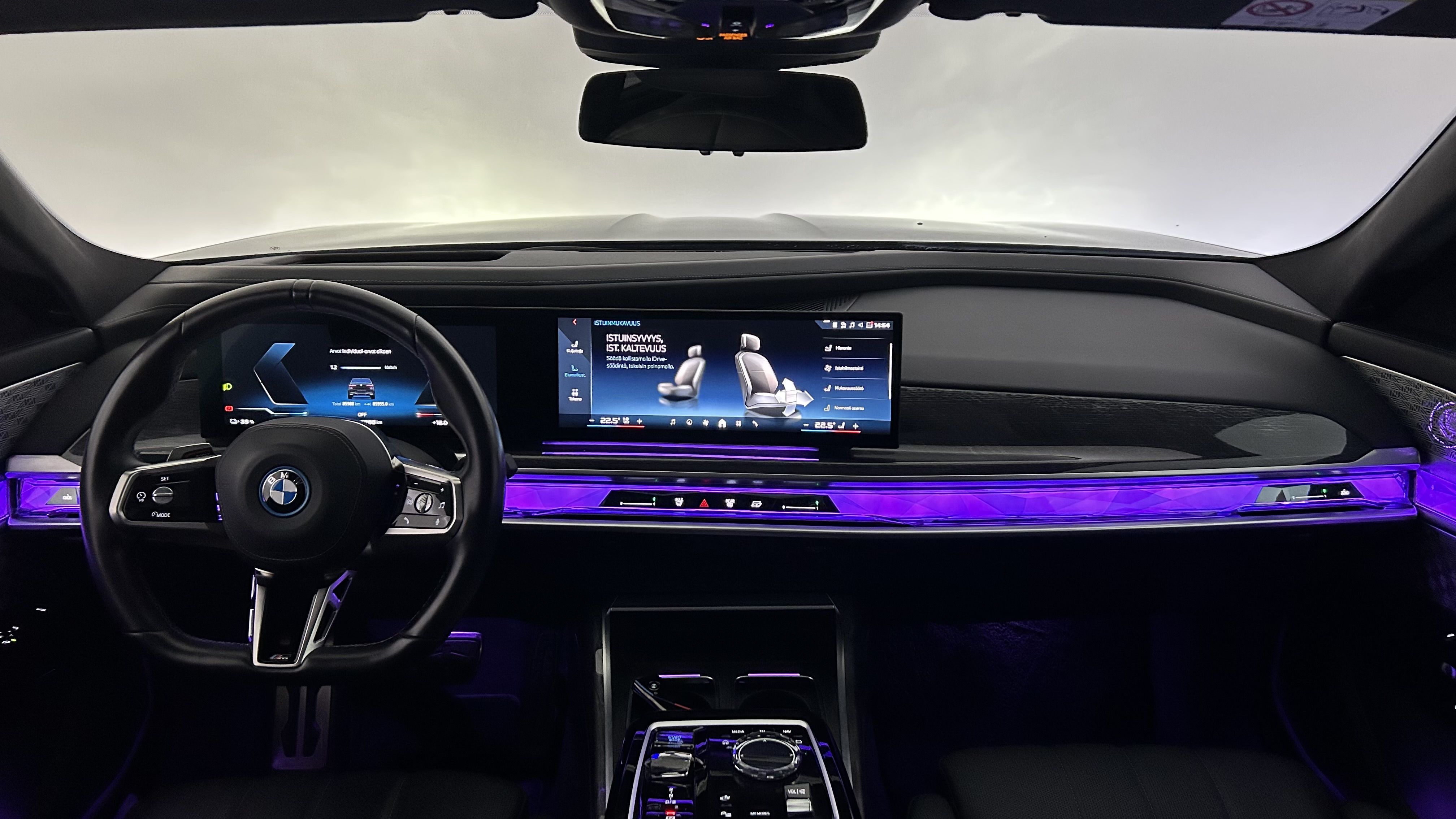 BMW i7 2024