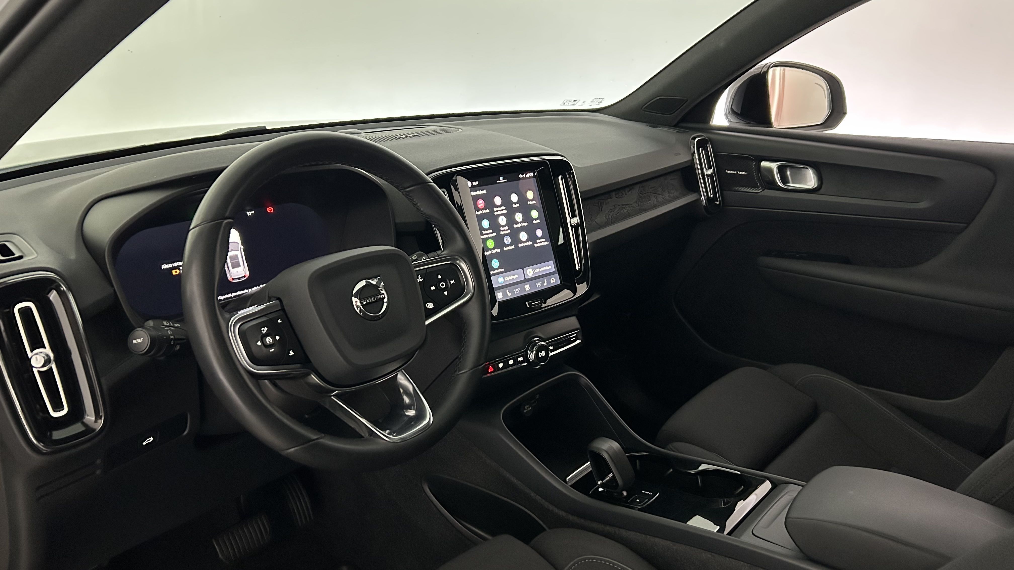 Volvo XC40 2023