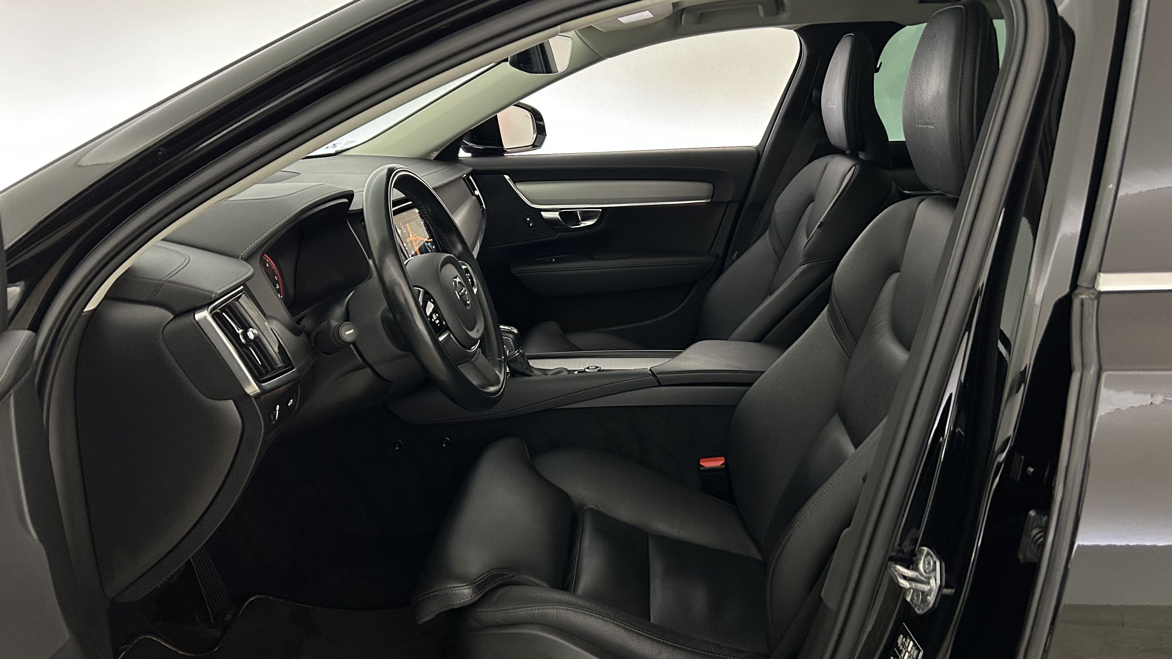 Volvo V90 2020