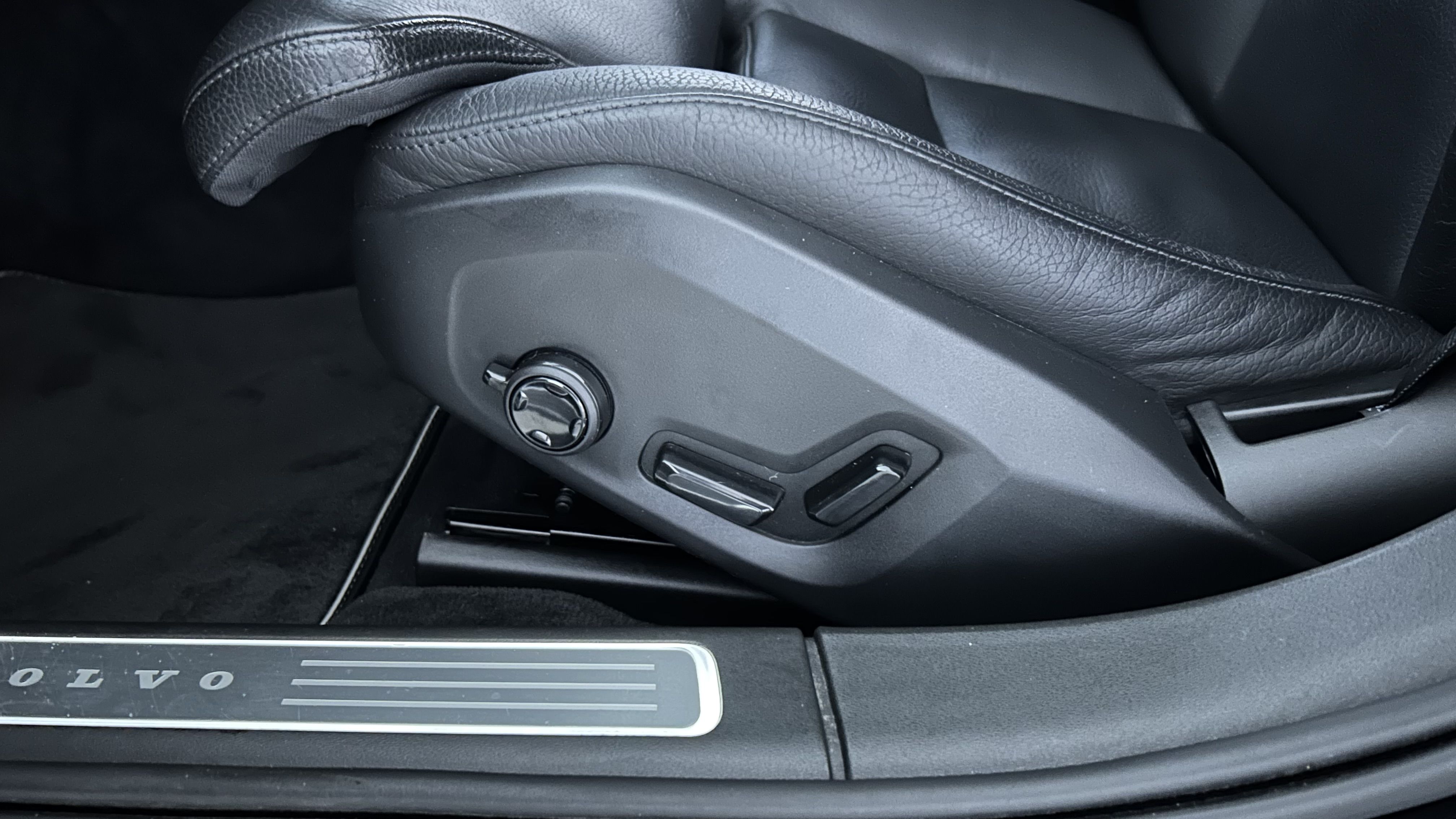 Volvo V90 2020