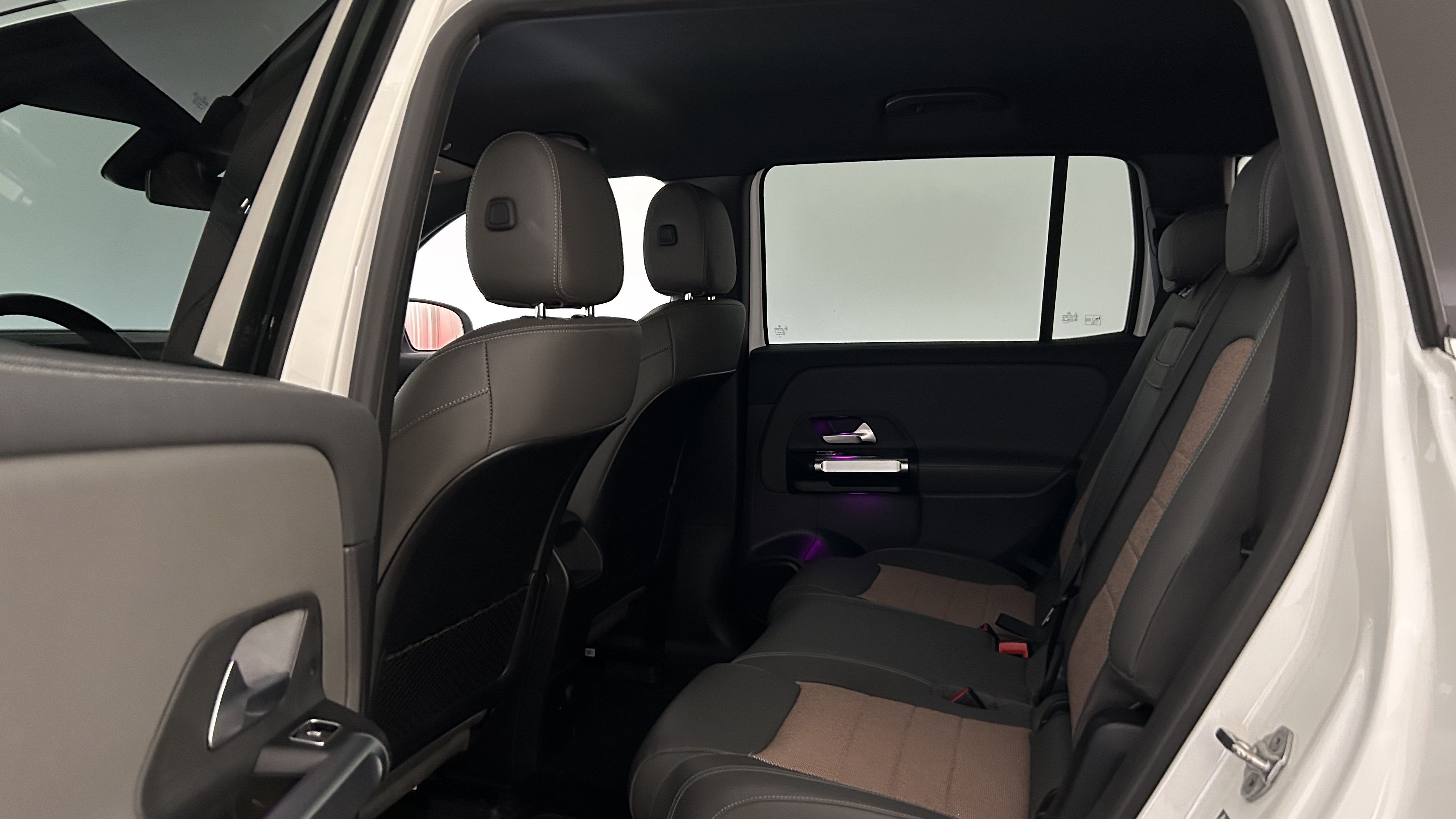 Mercedes-Benz EQB 300 2022