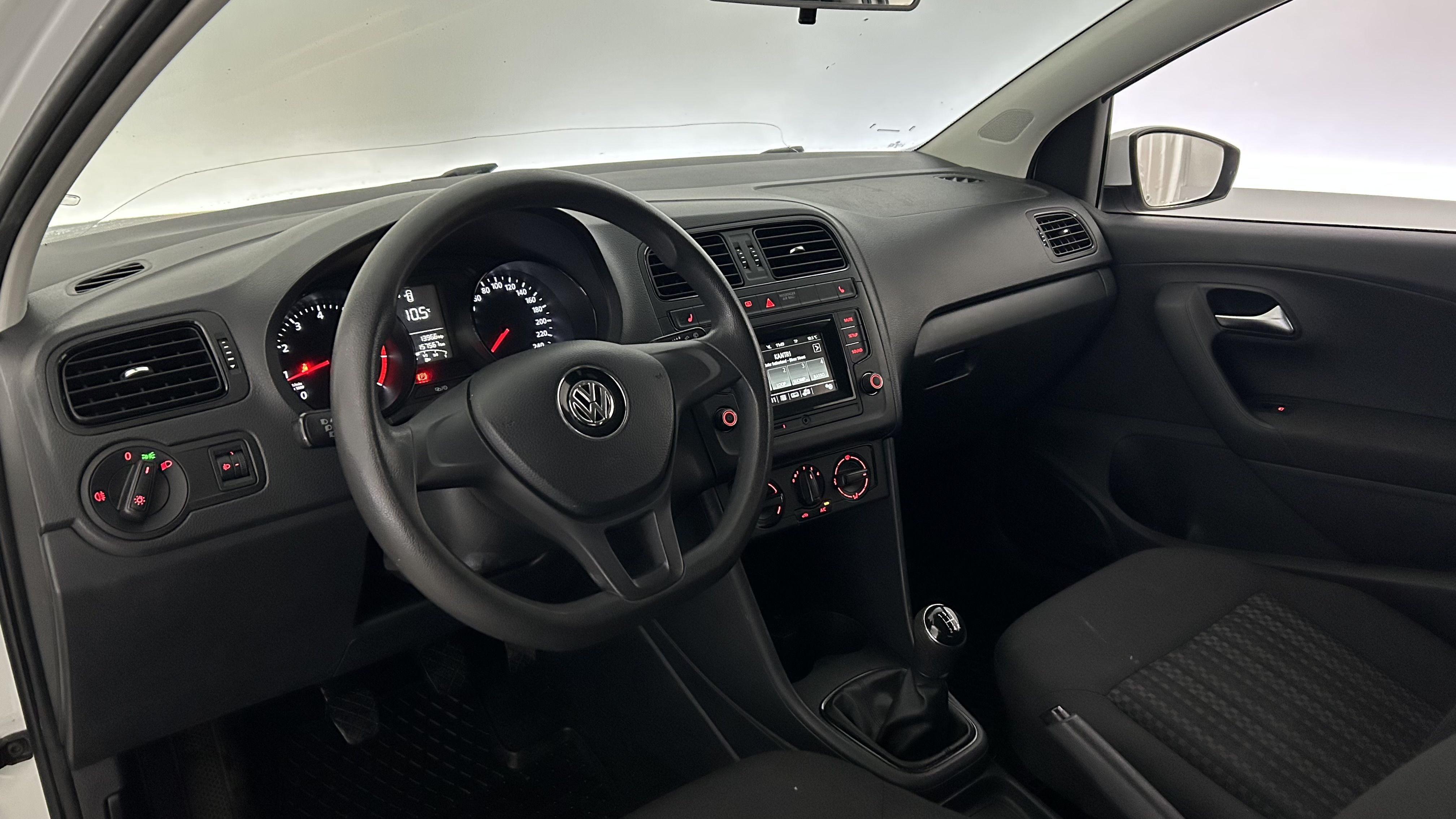 Volkswagen Polo 2015
