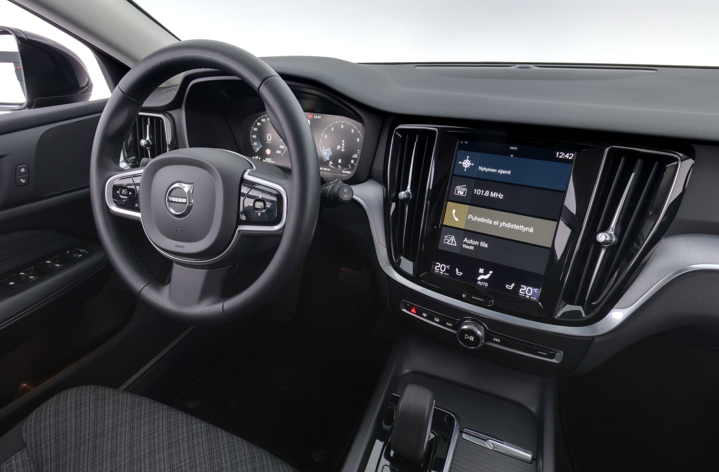 Volvo V60 Cross Country 2022