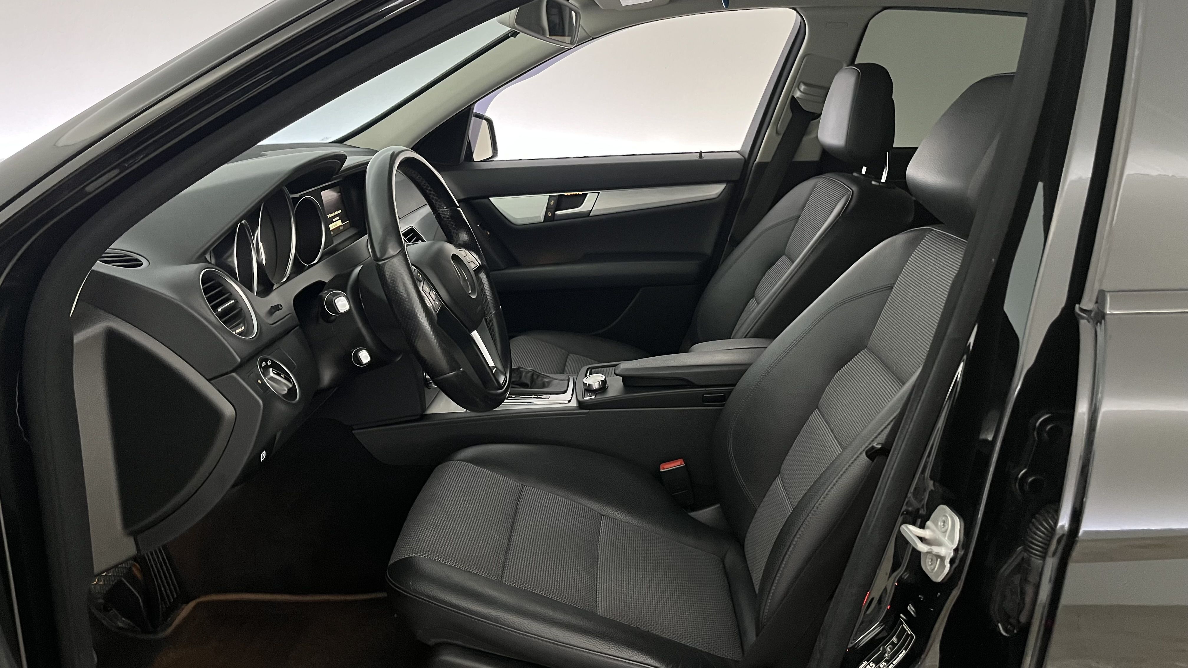 Mercedes-Benz C 2013