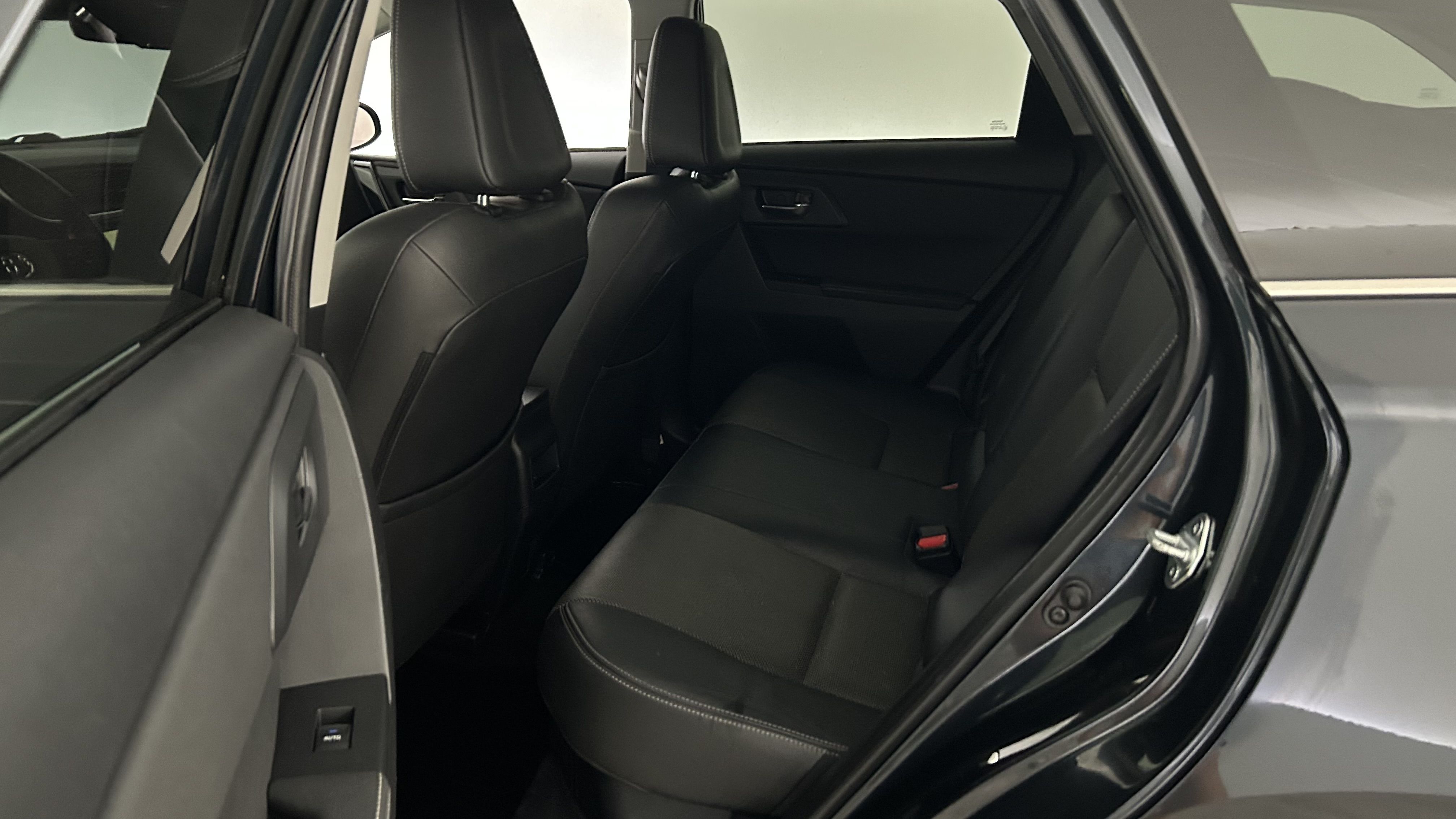Toyota Auris 2015