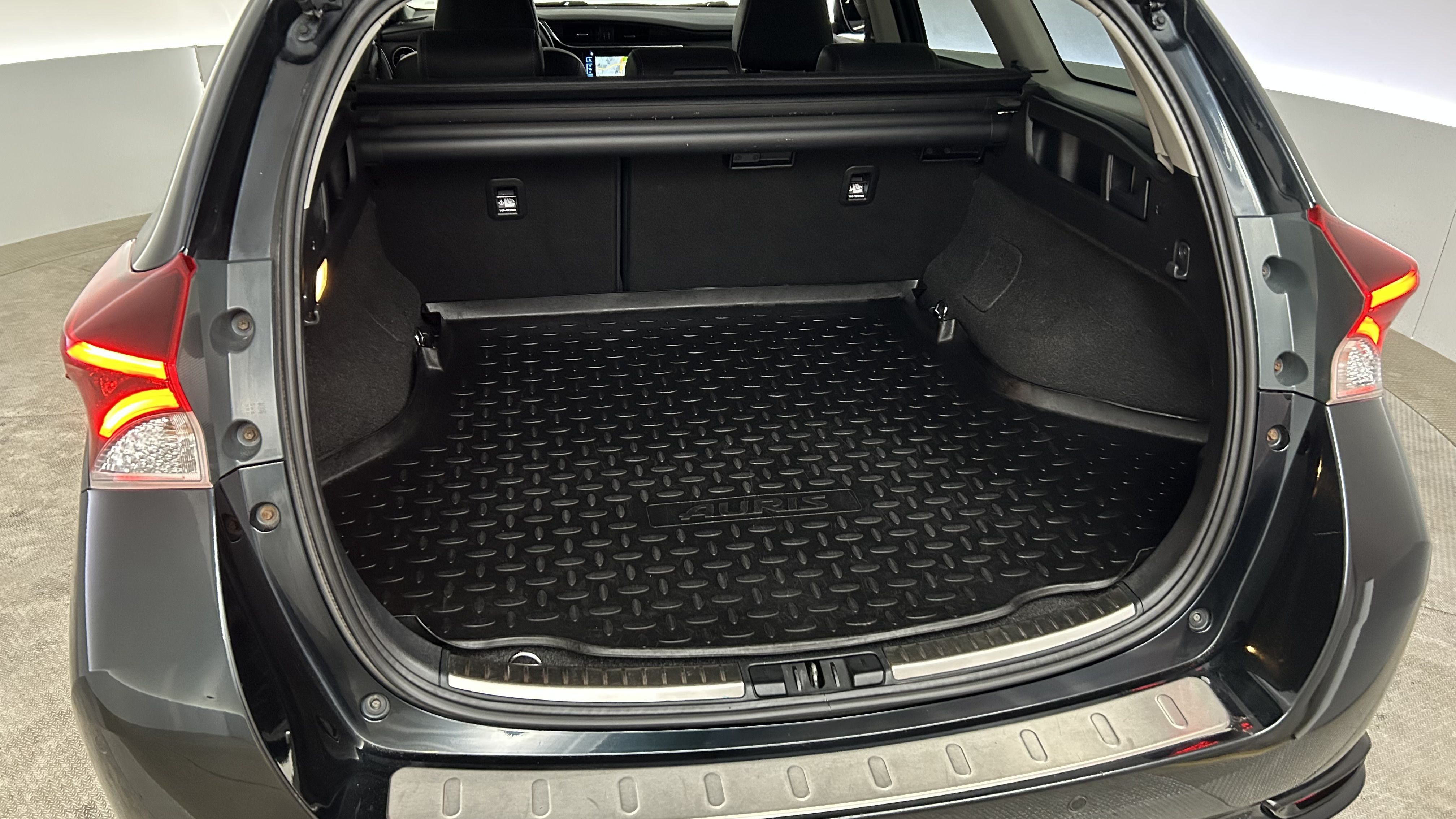 Toyota Auris 2015