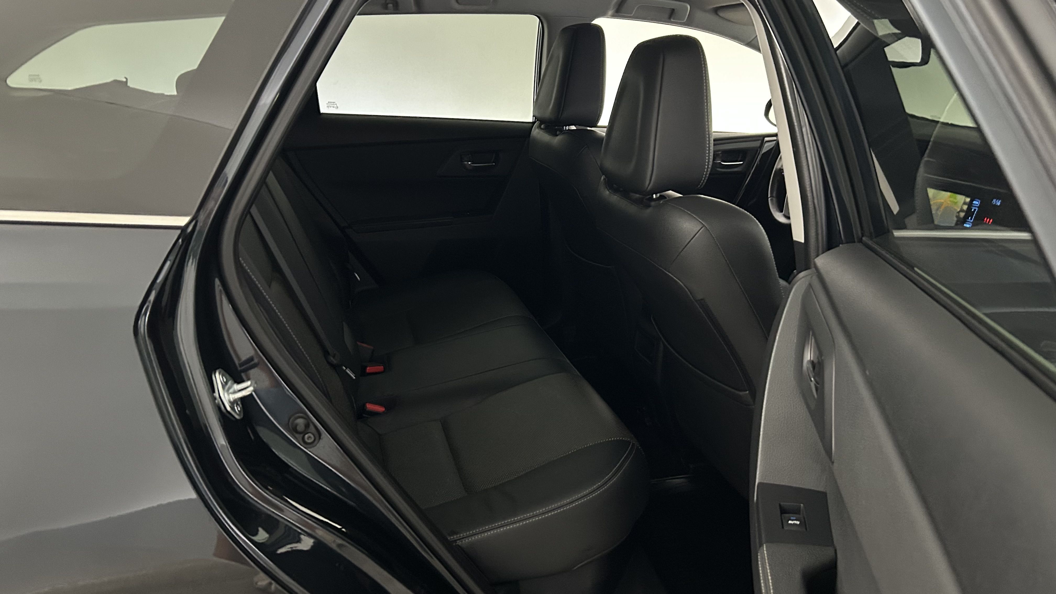 Toyota Auris 2015