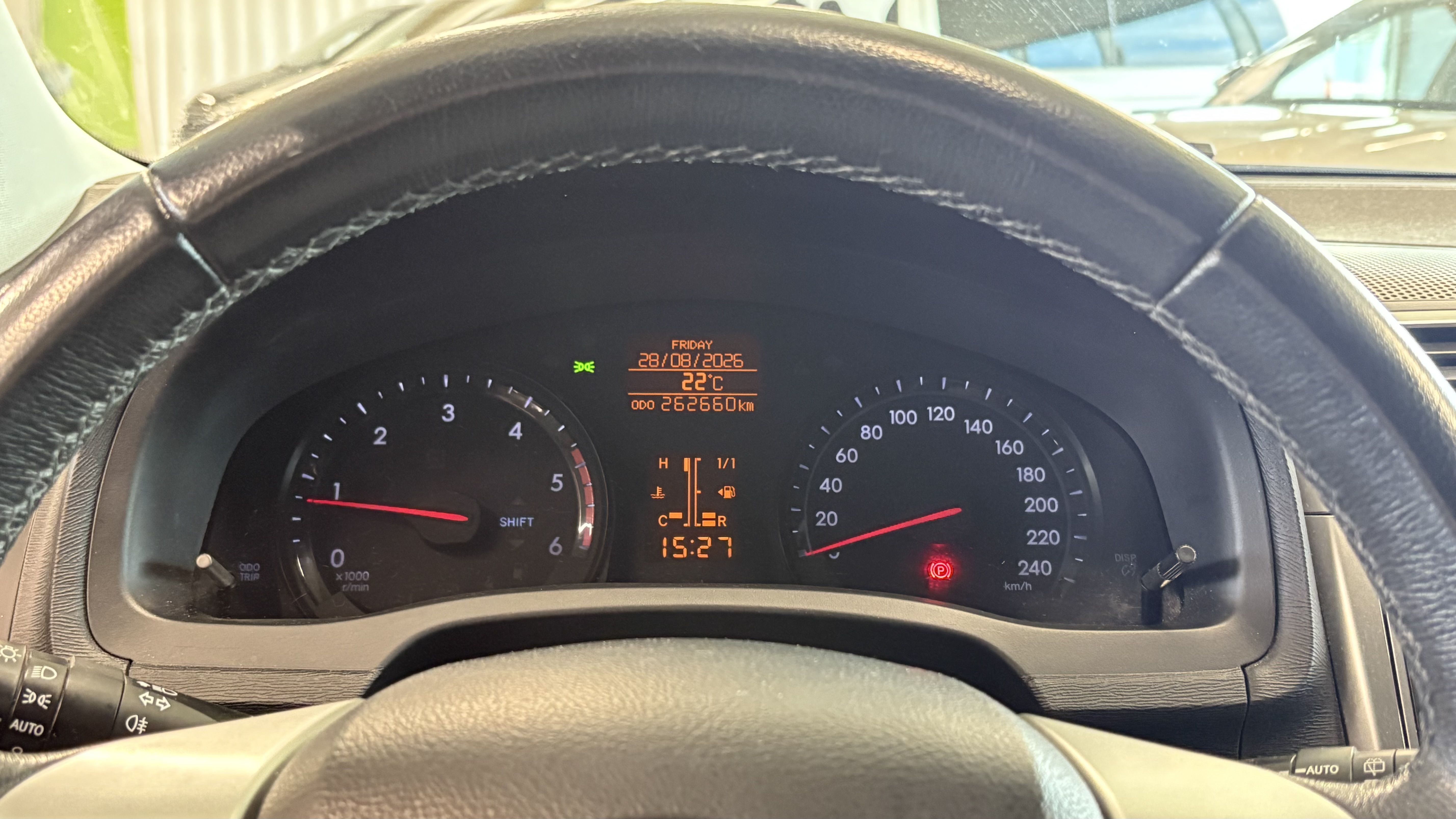 Toyota Avensis 2015