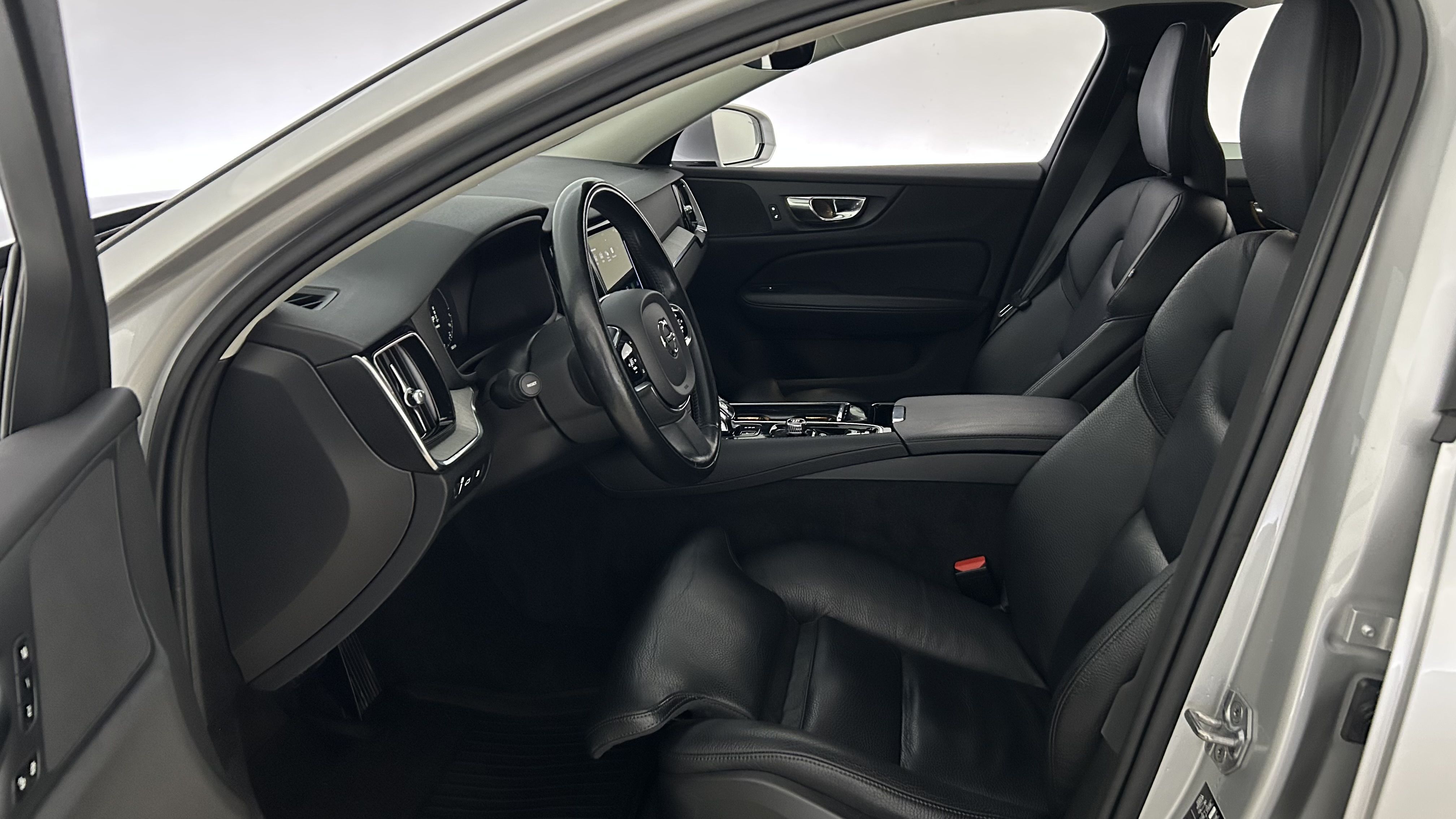 Volvo V60 2021
