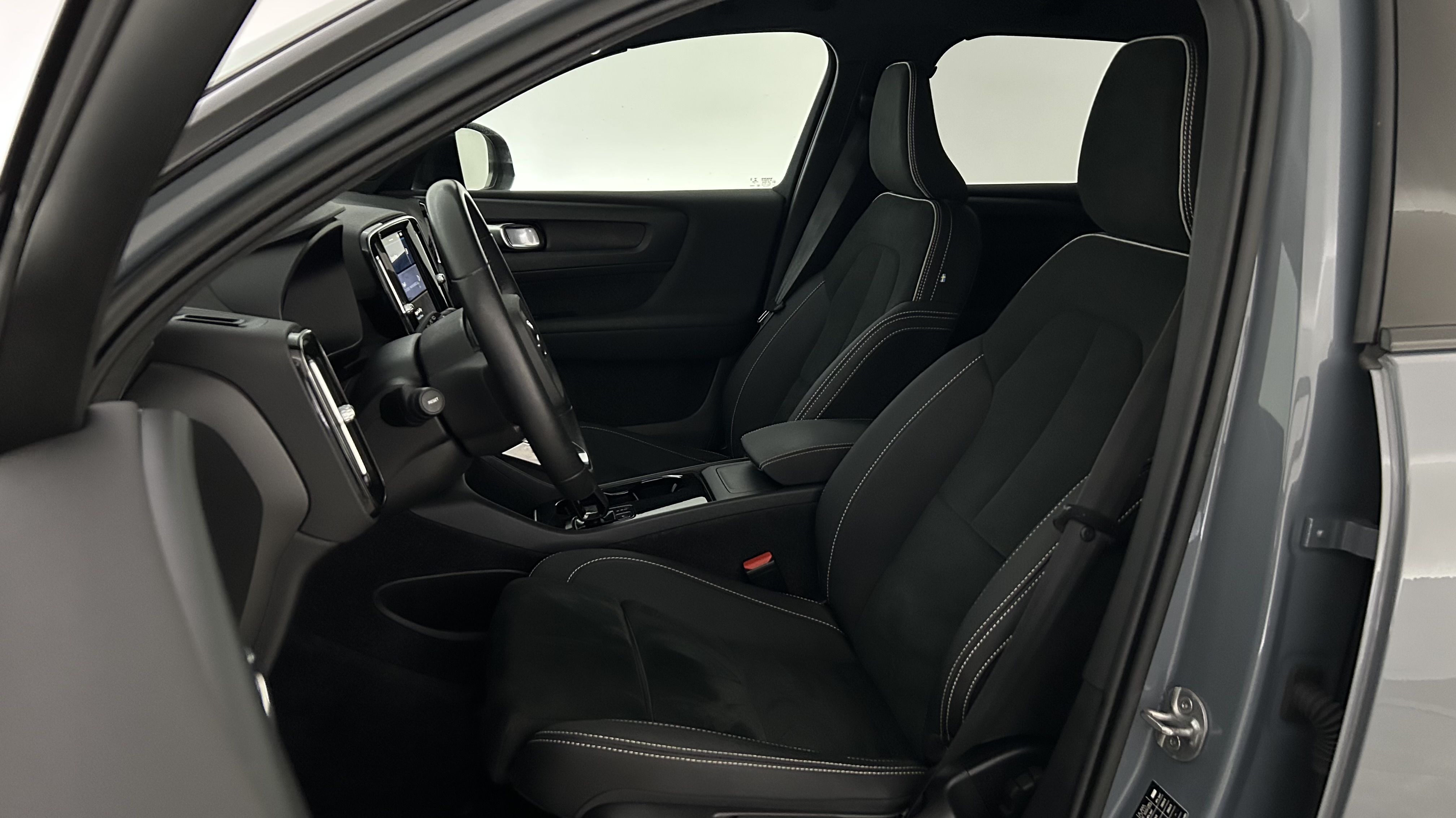 Volvo XC40 2023