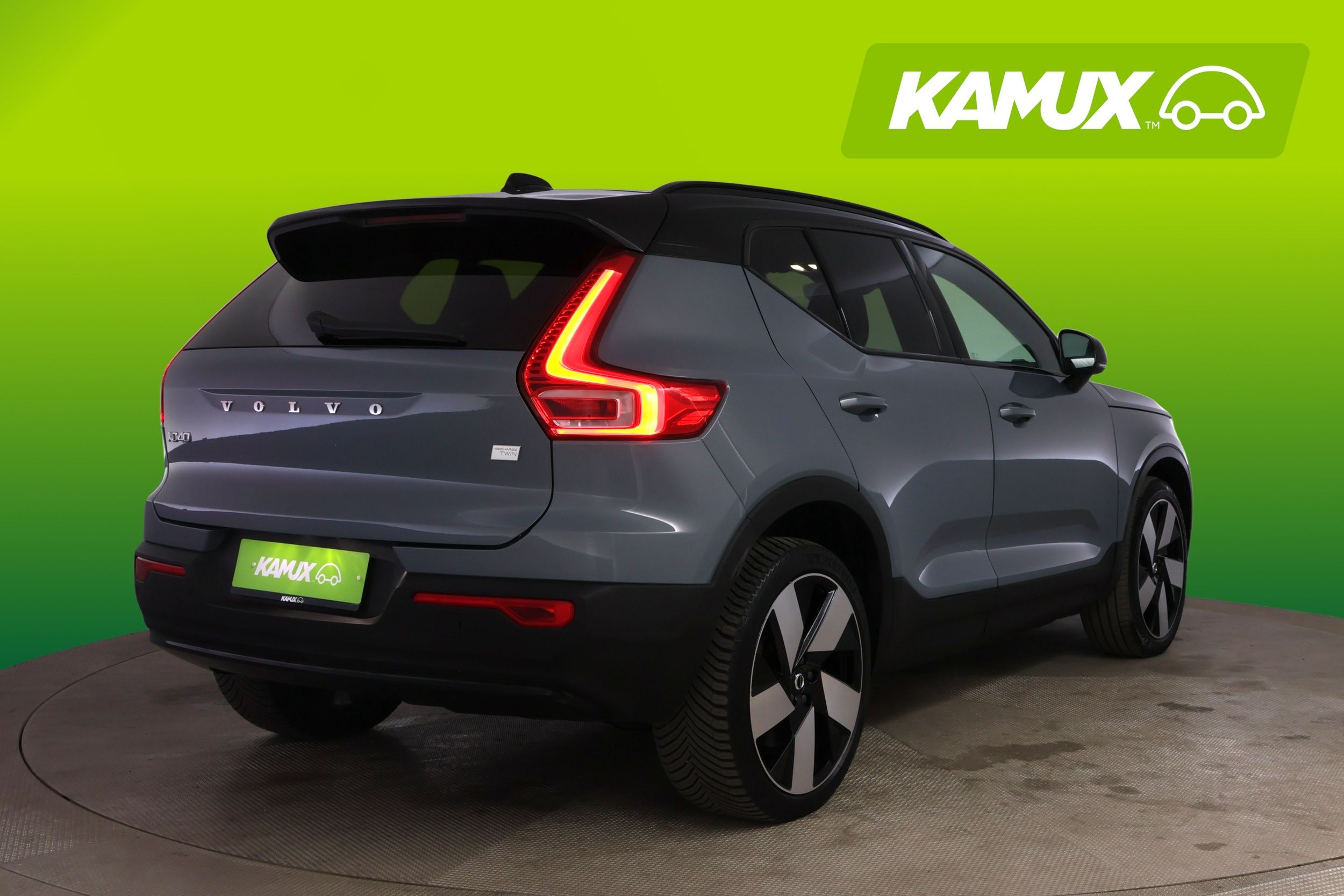Volvo XC40 2023