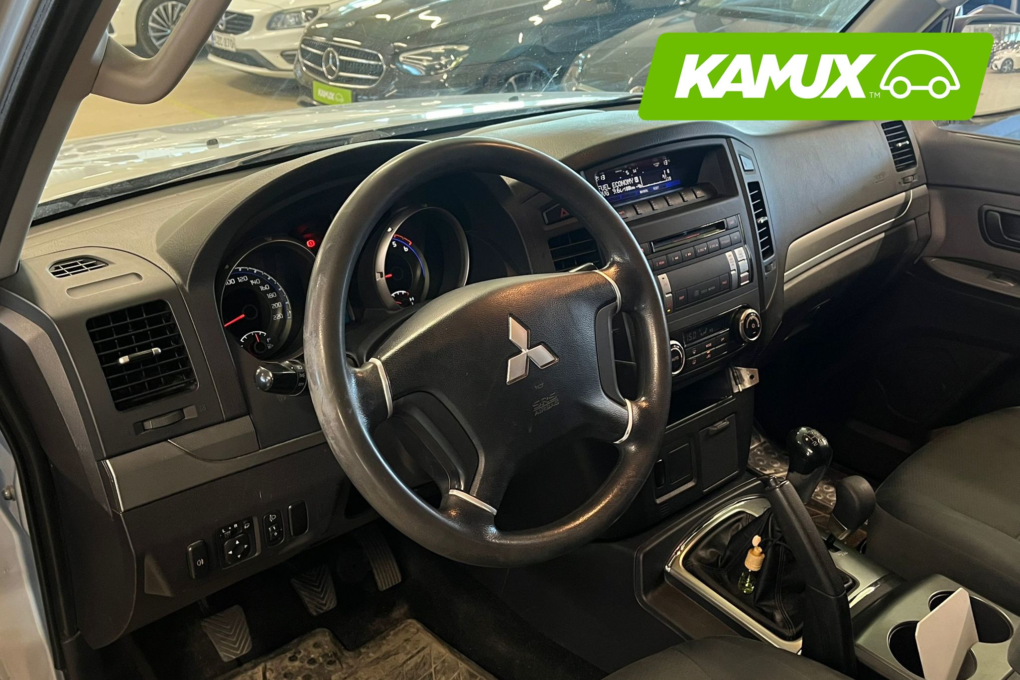 Mitsubishi Pajero 2011